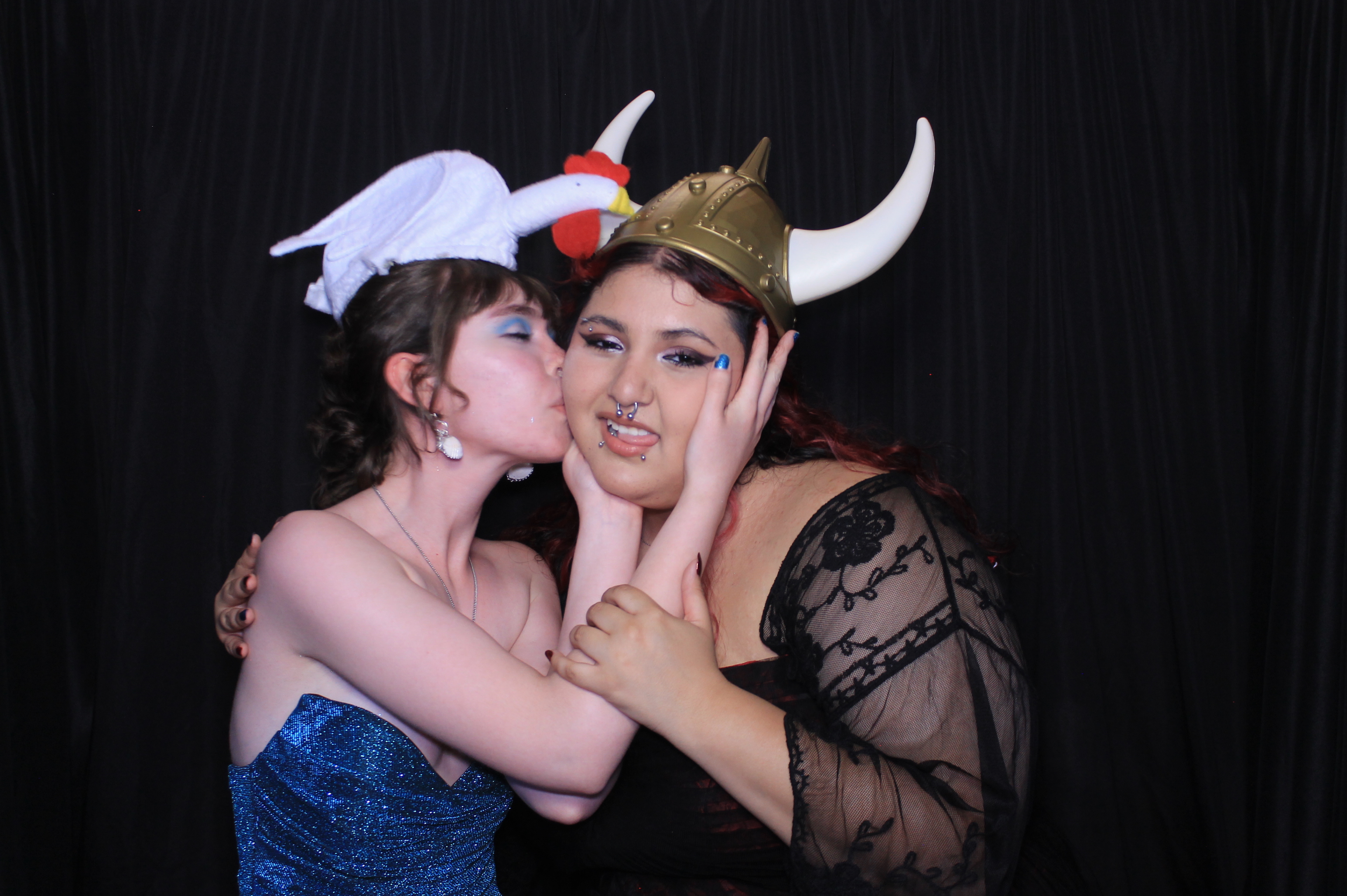 West Clermont 2025 Prom | View more photos from the event at gallery.photoboothcincy.com/u/PhotoBoothCincy/West-Clermont-2025-Prom