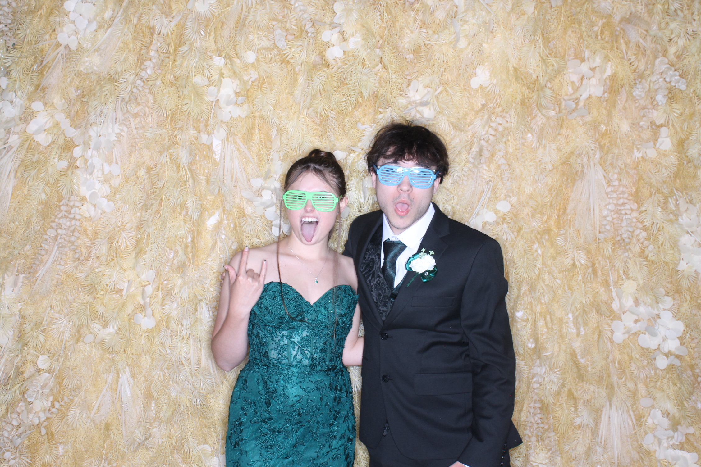 West Clermont 2025 Prom | View more photos from the event at gallery.photoboothcincy.com/u/PhotoBoothCincy/West-Clermont-2025-Prom