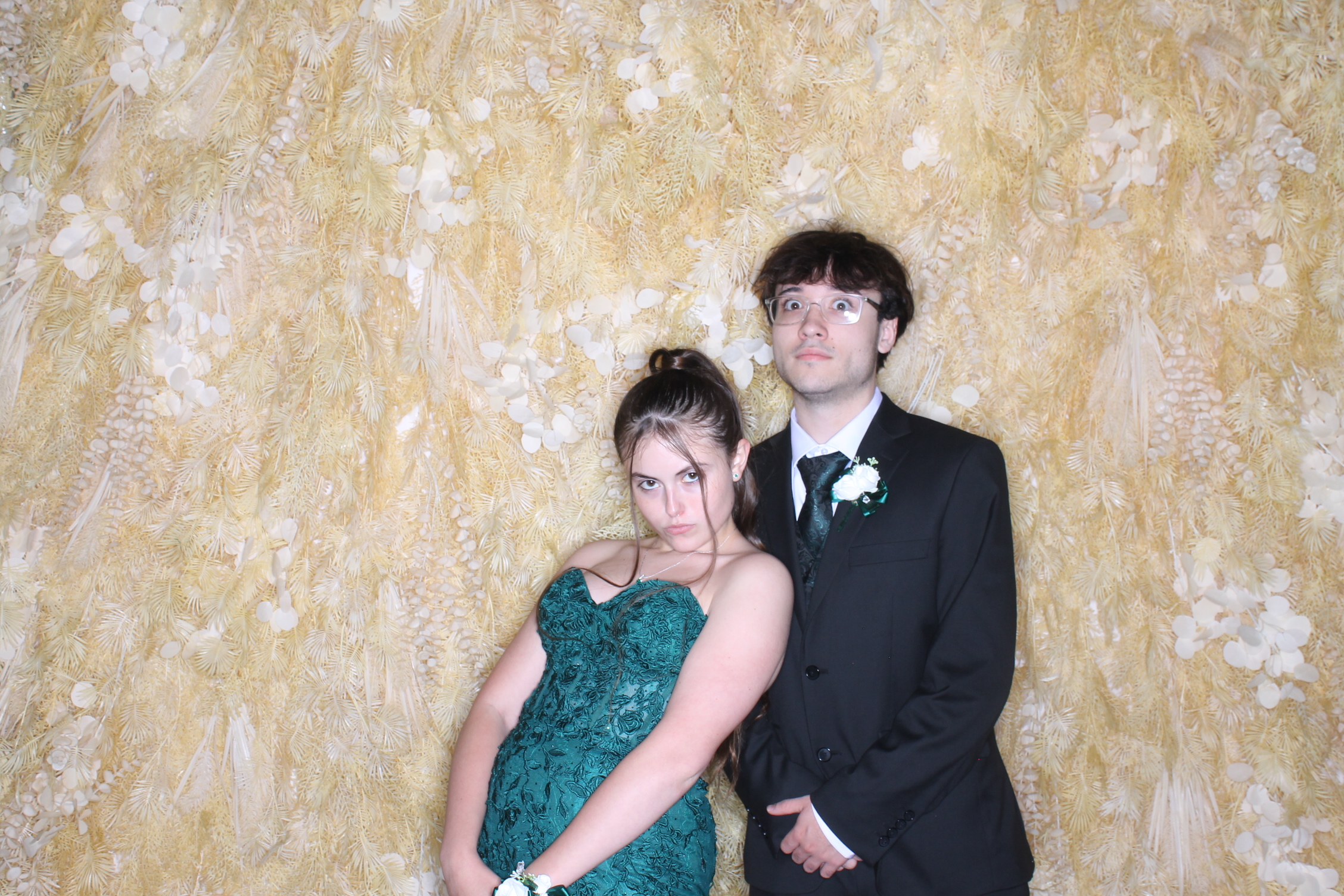 West Clermont 2025 Prom | View more photos from the event at gallery.photoboothcincy.com/u/PhotoBoothCincy/West-Clermont-2025-Prom