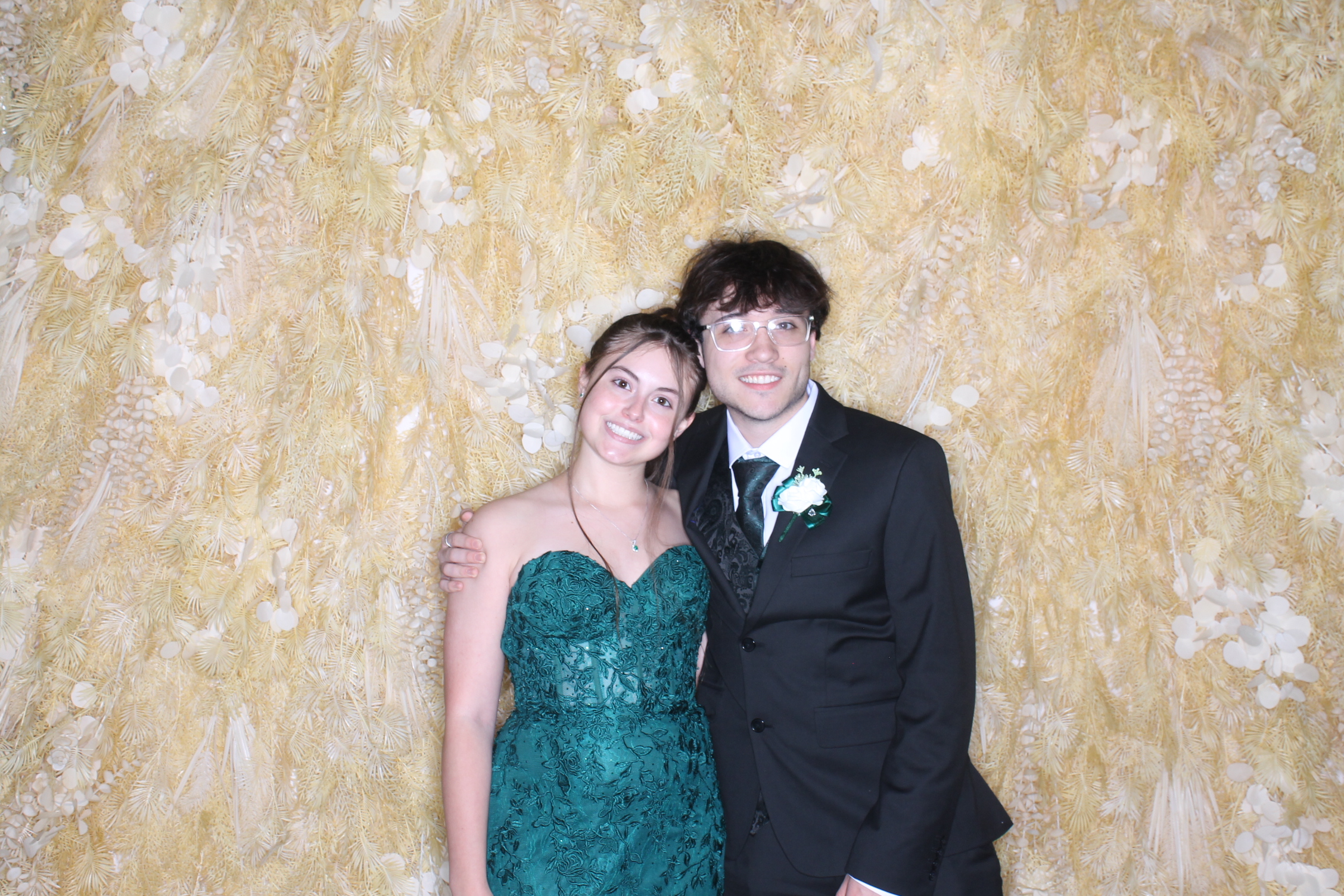 West Clermont 2025 Prom | View more photos from the event at gallery.photoboothcincy.com/u/PhotoBoothCincy/West-Clermont-2025-Prom