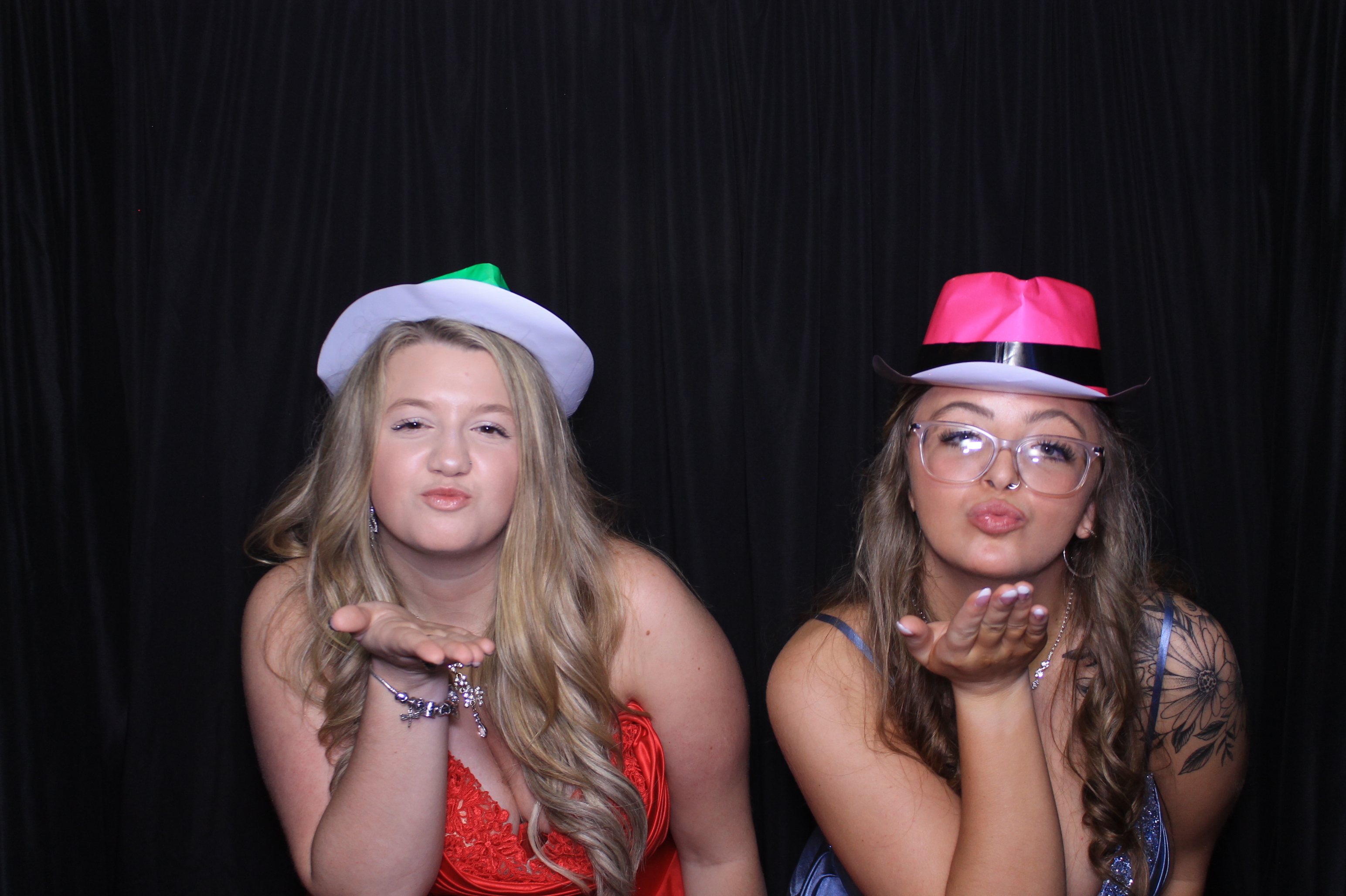 West Clermont 2025 Prom | View more photos from the event at gallery.photoboothcincy.com/u/PhotoBoothCincy/West-Clermont-2025-Prom