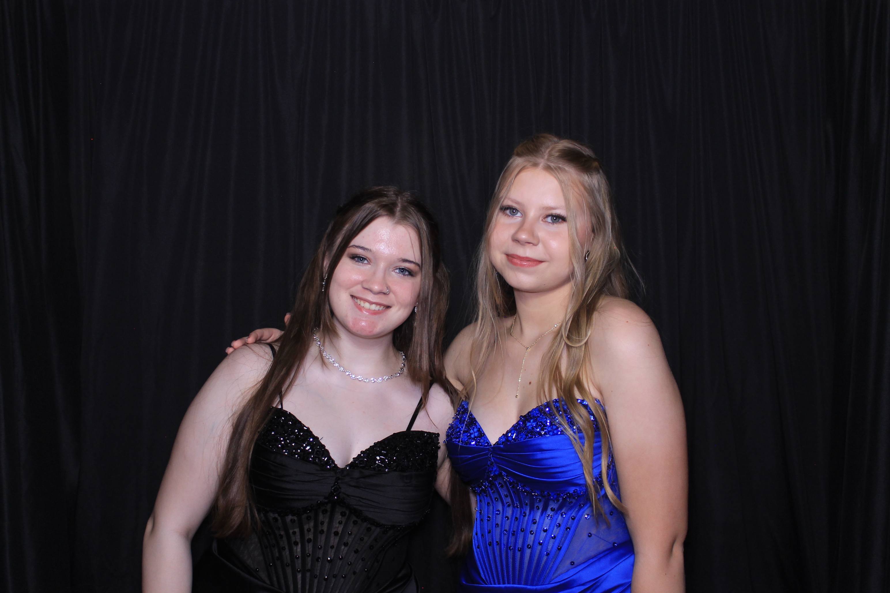West Clermont 2025 Prom | View more photos from the event at gallery.photoboothcincy.com/u/PhotoBoothCincy/West-Clermont-2025-Prom