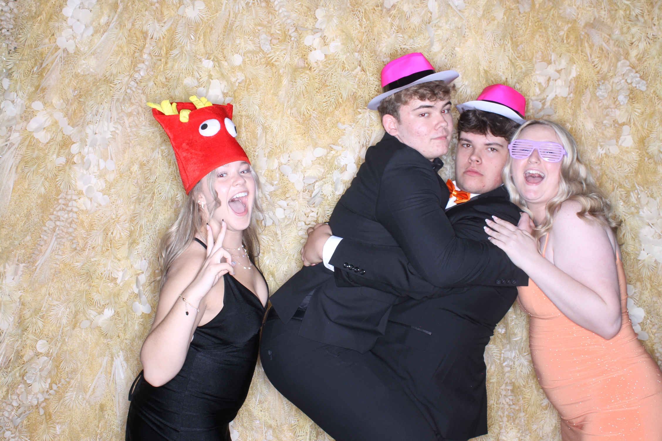West Clermont 2025 Prom | View more photos from the event at gallery.photoboothcincy.com/u/PhotoBoothCincy/West-Clermont-2025-Prom