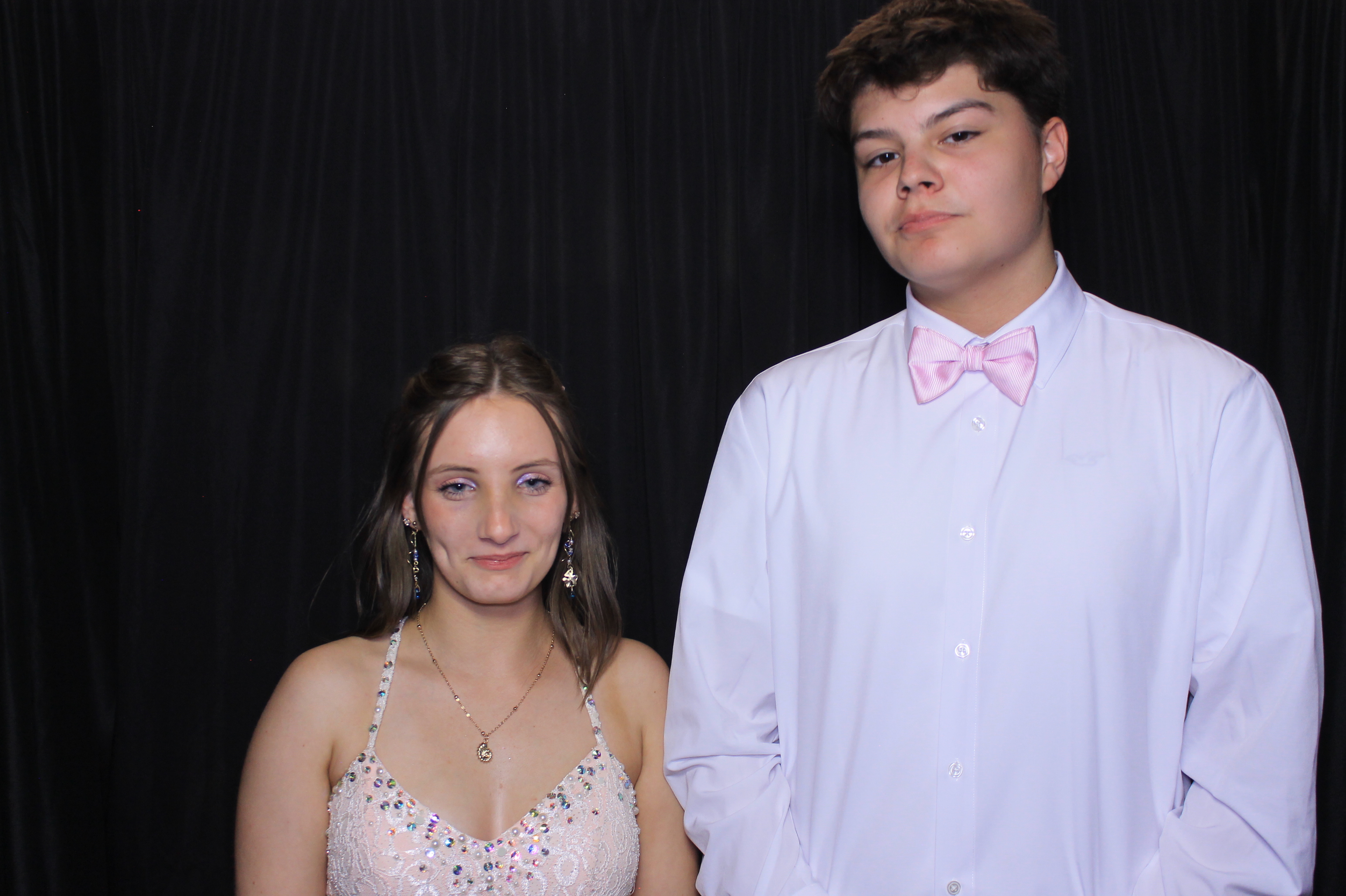 West Clermont 2025 Prom | View more photos from the event at gallery.photoboothcincy.com/u/PhotoBoothCincy/West-Clermont-2025-Prom