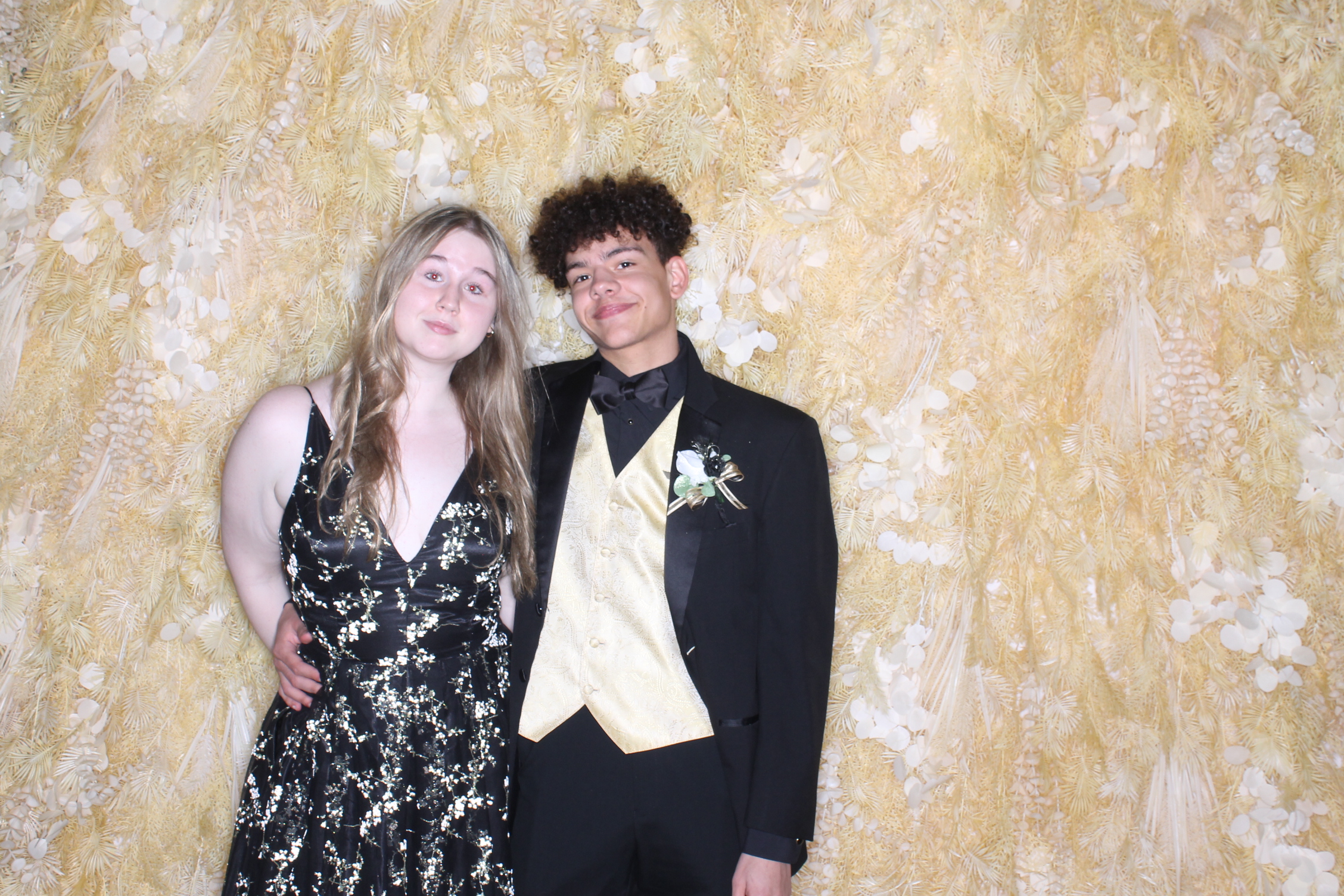 West Clermont 2025 Prom | View more photos from the event at gallery.photoboothcincy.com/u/PhotoBoothCincy/West-Clermont-2025-Prom