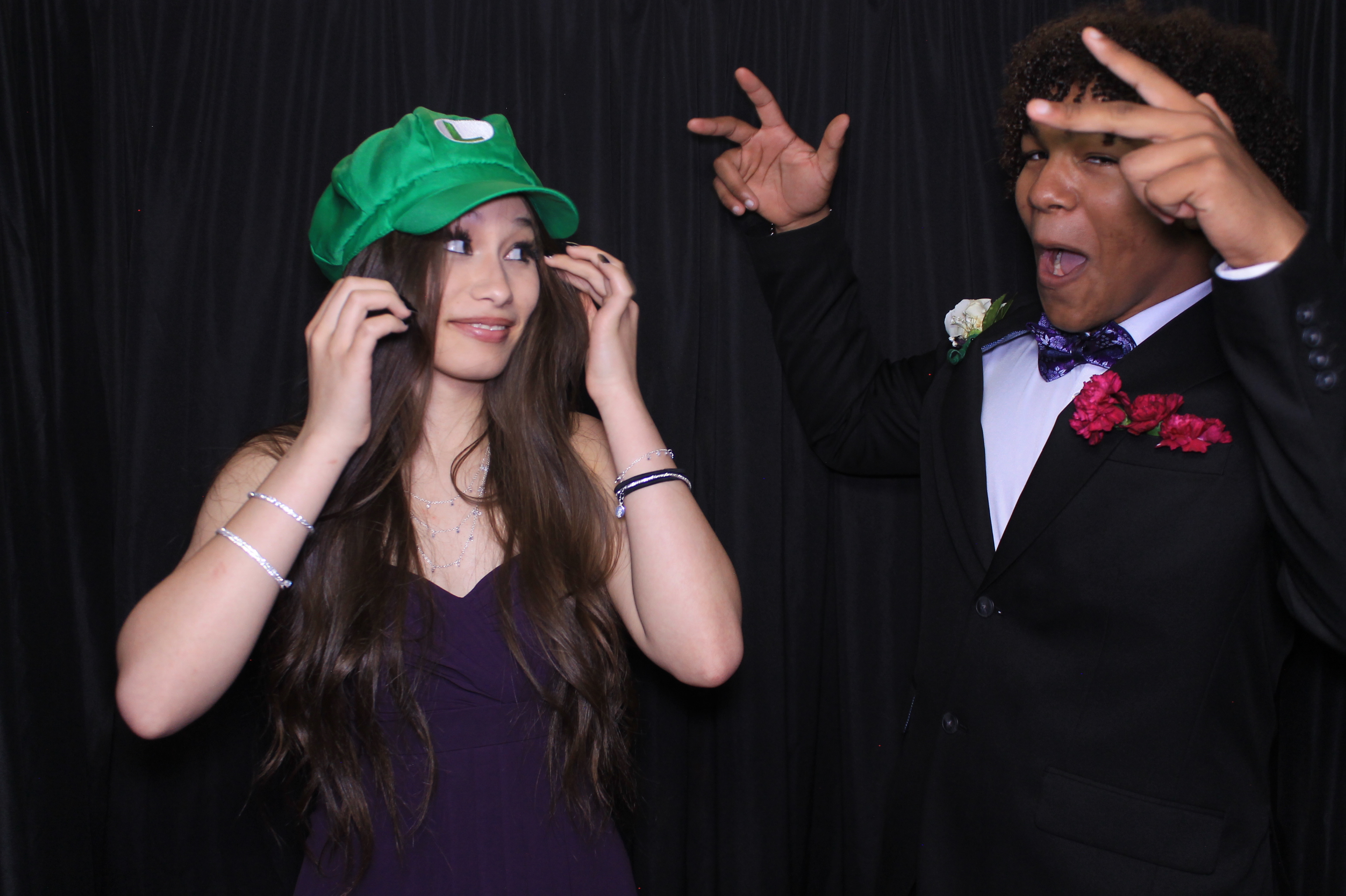 West Clermont 2025 Prom | View more photos from the event at gallery.photoboothcincy.com/u/PhotoBoothCincy/West-Clermont-2025-Prom