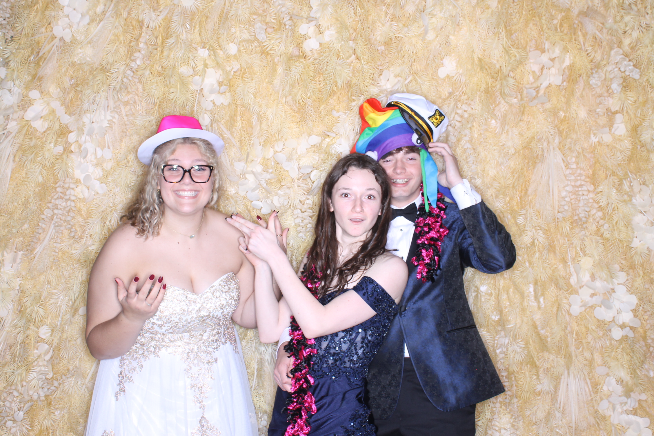 West Clermont 2025 Prom | View more photos from the event at gallery.photoboothcincy.com/u/PhotoBoothCincy/West-Clermont-2025-Prom