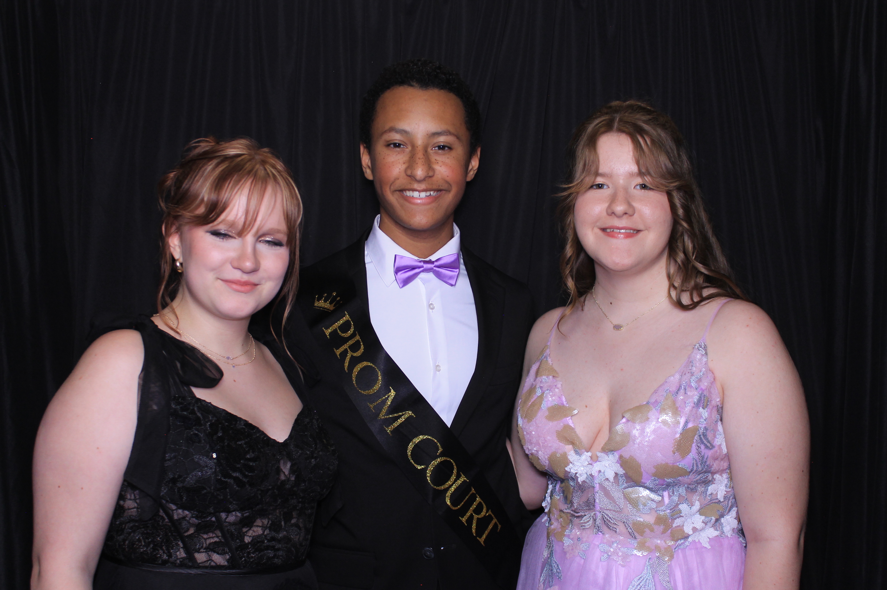 West Clermont 2025 Prom | View more photos from the event at gallery.photoboothcincy.com/u/PhotoBoothCincy/West-Clermont-2025-Prom