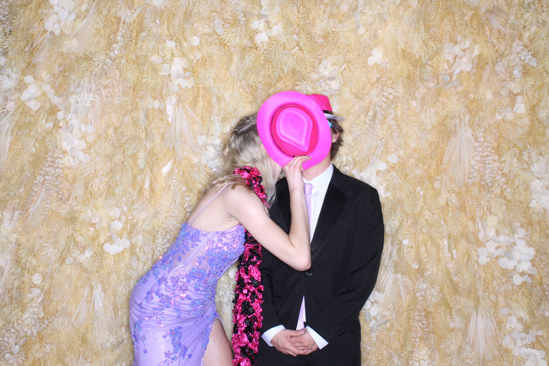 West Clermont 2025 Prom | View more photos from the event at gallery.photoboothcincy.com/u/PhotoBoothCincy/West-Clermont-2025-Prom