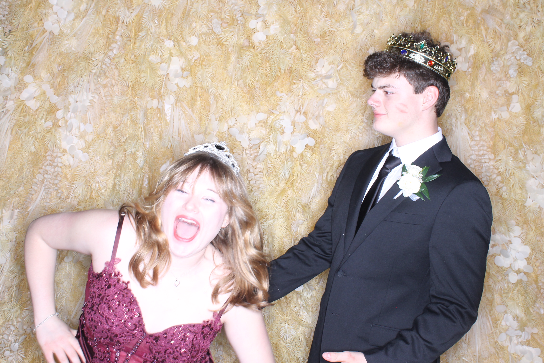 West Clermont 2025 Prom | View more photos from the event at gallery.photoboothcincy.com/u/PhotoBoothCincy/West-Clermont-2025-Prom