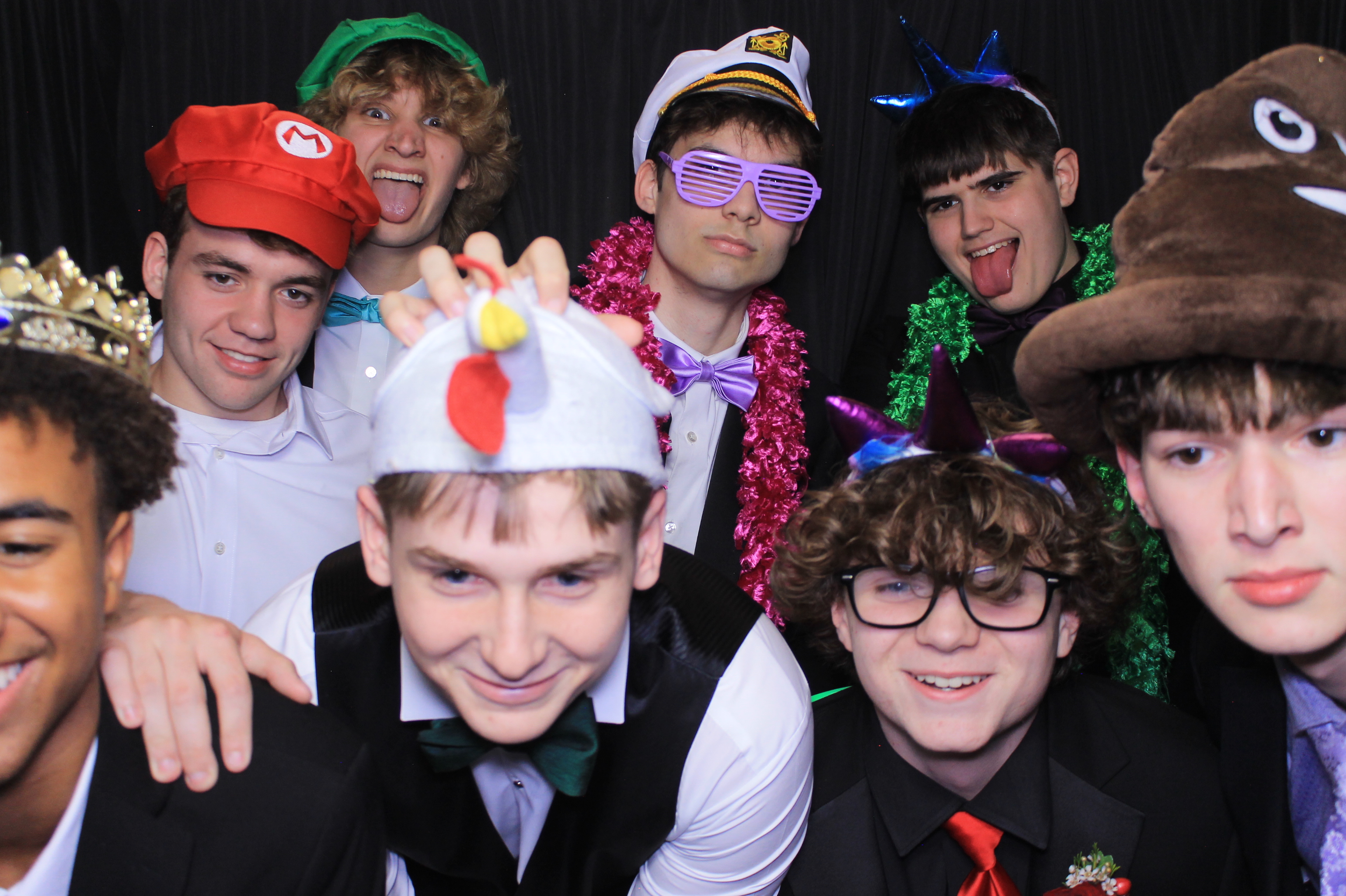 West Clermont 2025 Prom | View more photos from the event at gallery.photoboothcincy.com/u/PhotoBoothCincy/West-Clermont-2025-Prom