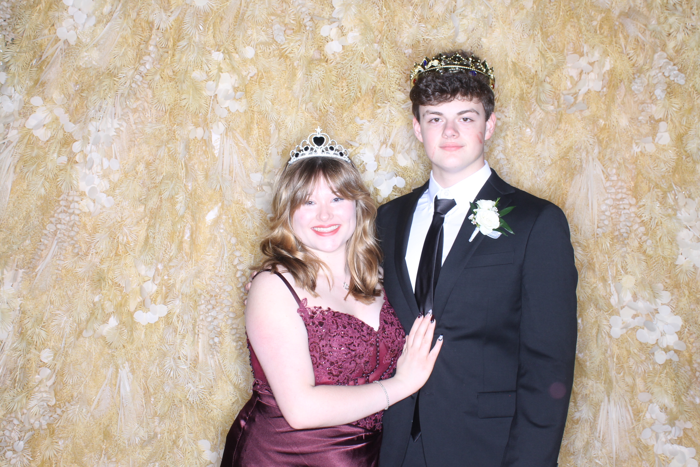West Clermont 2025 Prom | View more photos from the event at gallery.photoboothcincy.com/u/PhotoBoothCincy/West-Clermont-2025-Prom