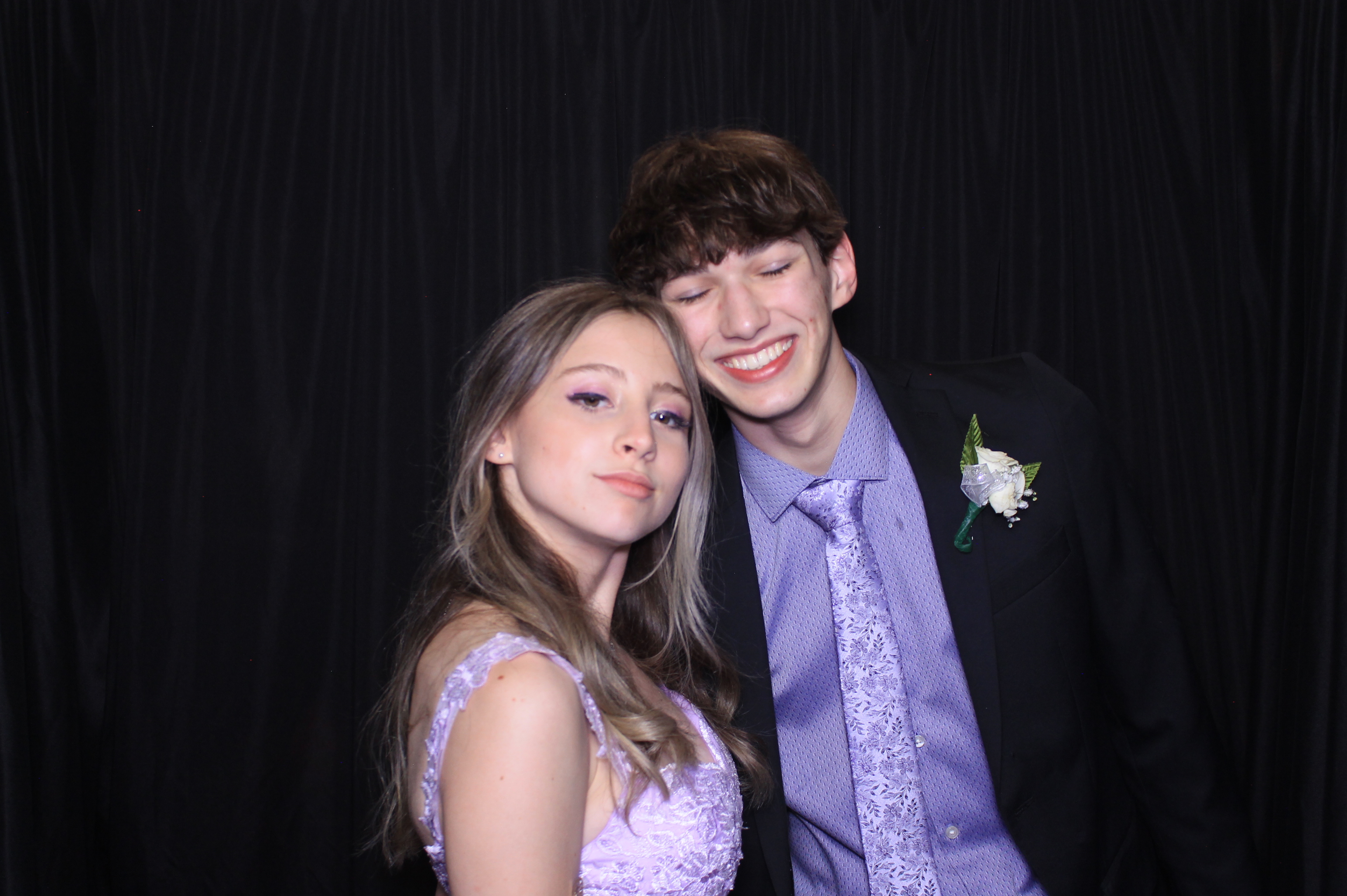 West Clermont 2025 Prom | View more photos from the event at gallery.photoboothcincy.com/u/PhotoBoothCincy/West-Clermont-2025-Prom