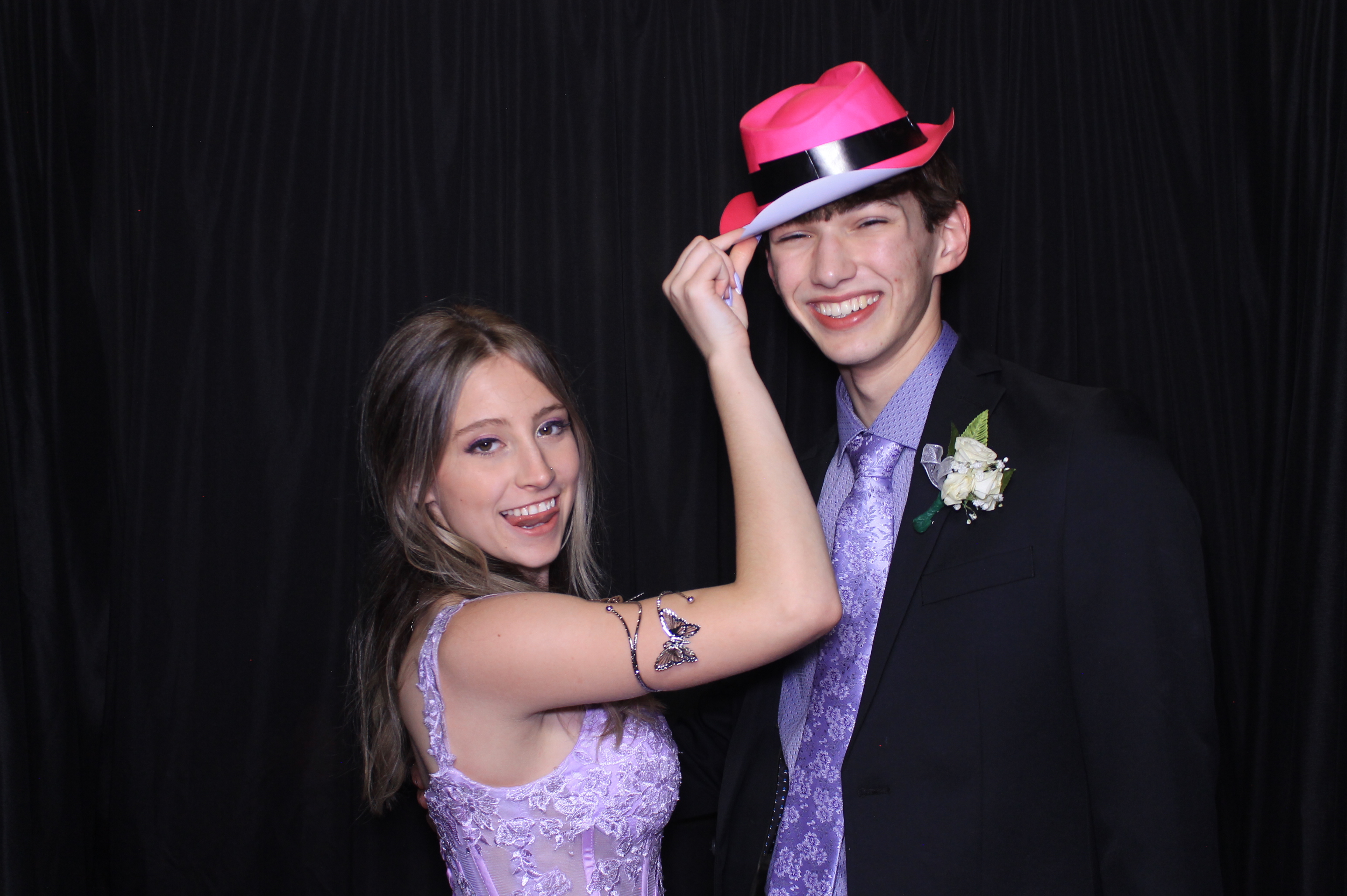 West Clermont 2025 Prom | View more photos from the event at gallery.photoboothcincy.com/u/PhotoBoothCincy/West-Clermont-2025-Prom