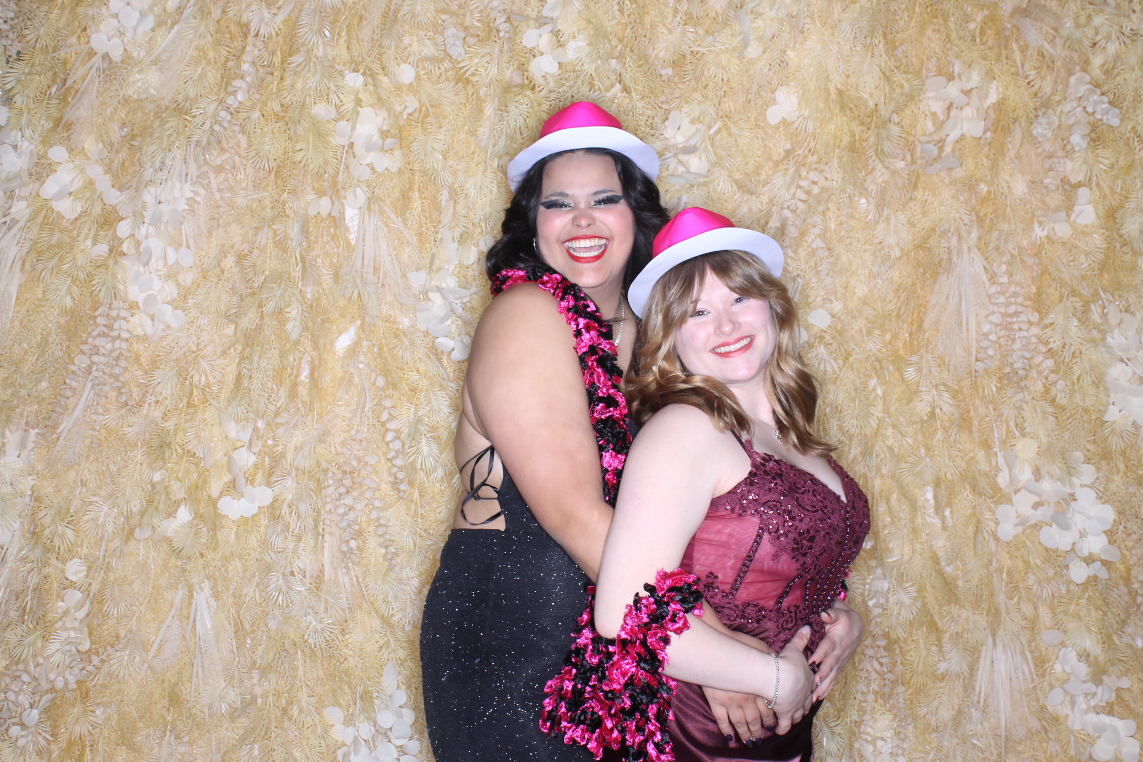 West Clermont 2025 Prom | View more photos from the event at gallery.photoboothcincy.com/u/PhotoBoothCincy/West-Clermont-2025-Prom