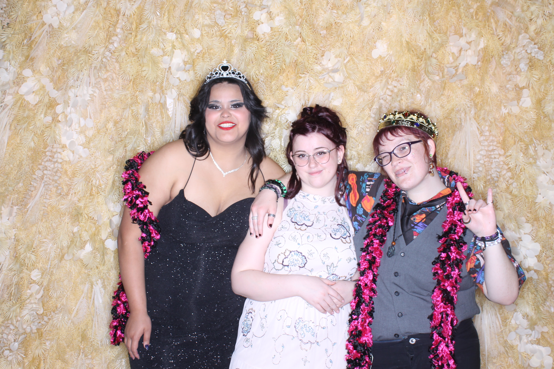 West Clermont 2025 Prom | View more photos from the event at gallery.photoboothcincy.com/u/PhotoBoothCincy/West-Clermont-2025-Prom