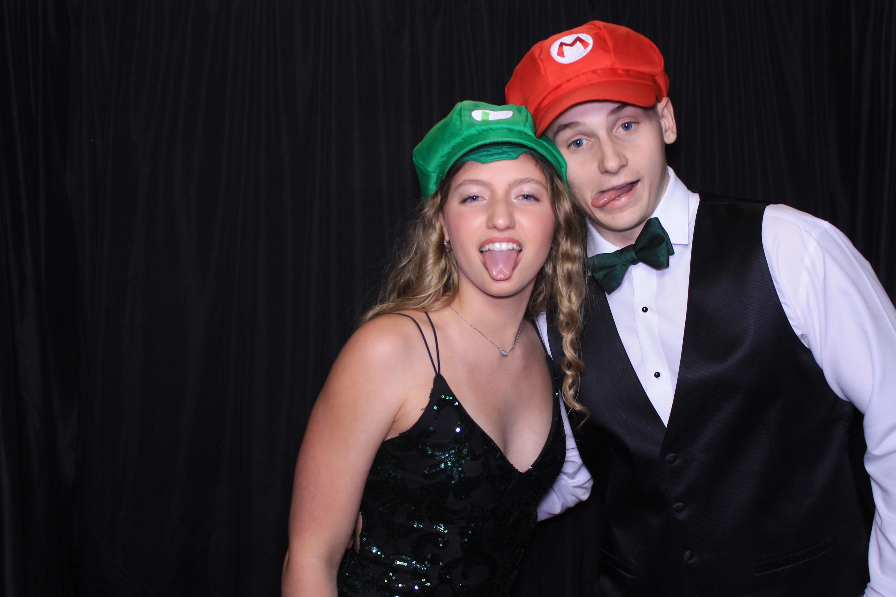 West Clermont 2025 Prom | View more photos from the event at gallery.photoboothcincy.com/u/PhotoBoothCincy/West-Clermont-2025-Prom