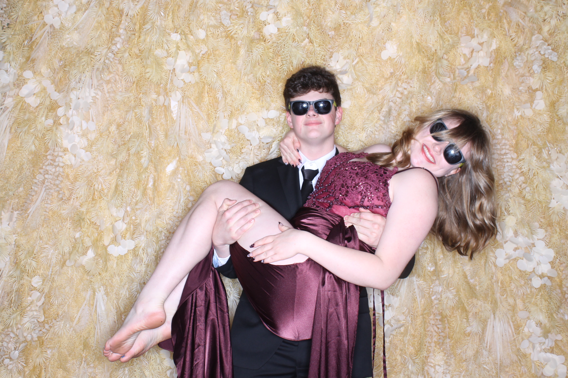 West Clermont 2025 Prom | View more photos from the event at gallery.photoboothcincy.com/u/PhotoBoothCincy/West-Clermont-2025-Prom