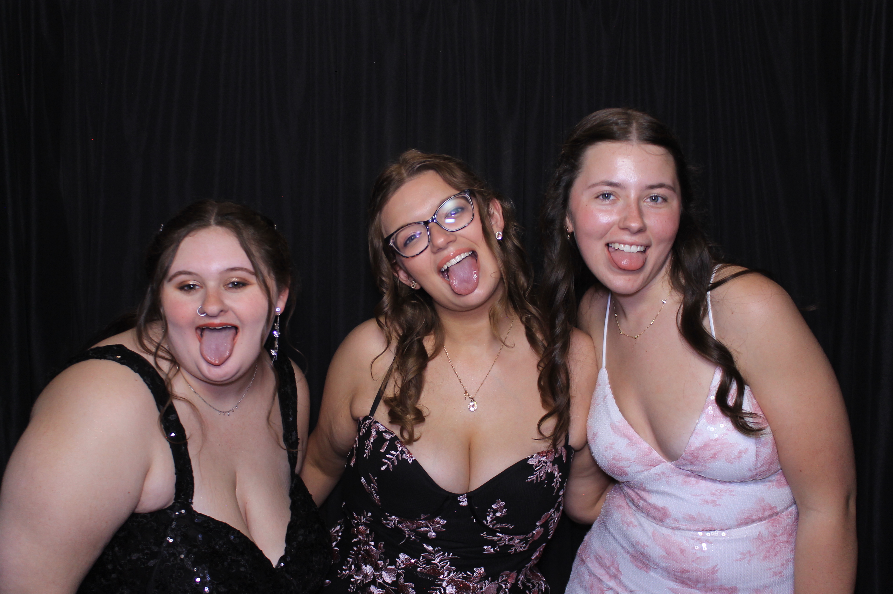 West Clermont 2025 Prom | View more photos from the event at gallery.photoboothcincy.com/u/PhotoBoothCincy/West-Clermont-2025-Prom