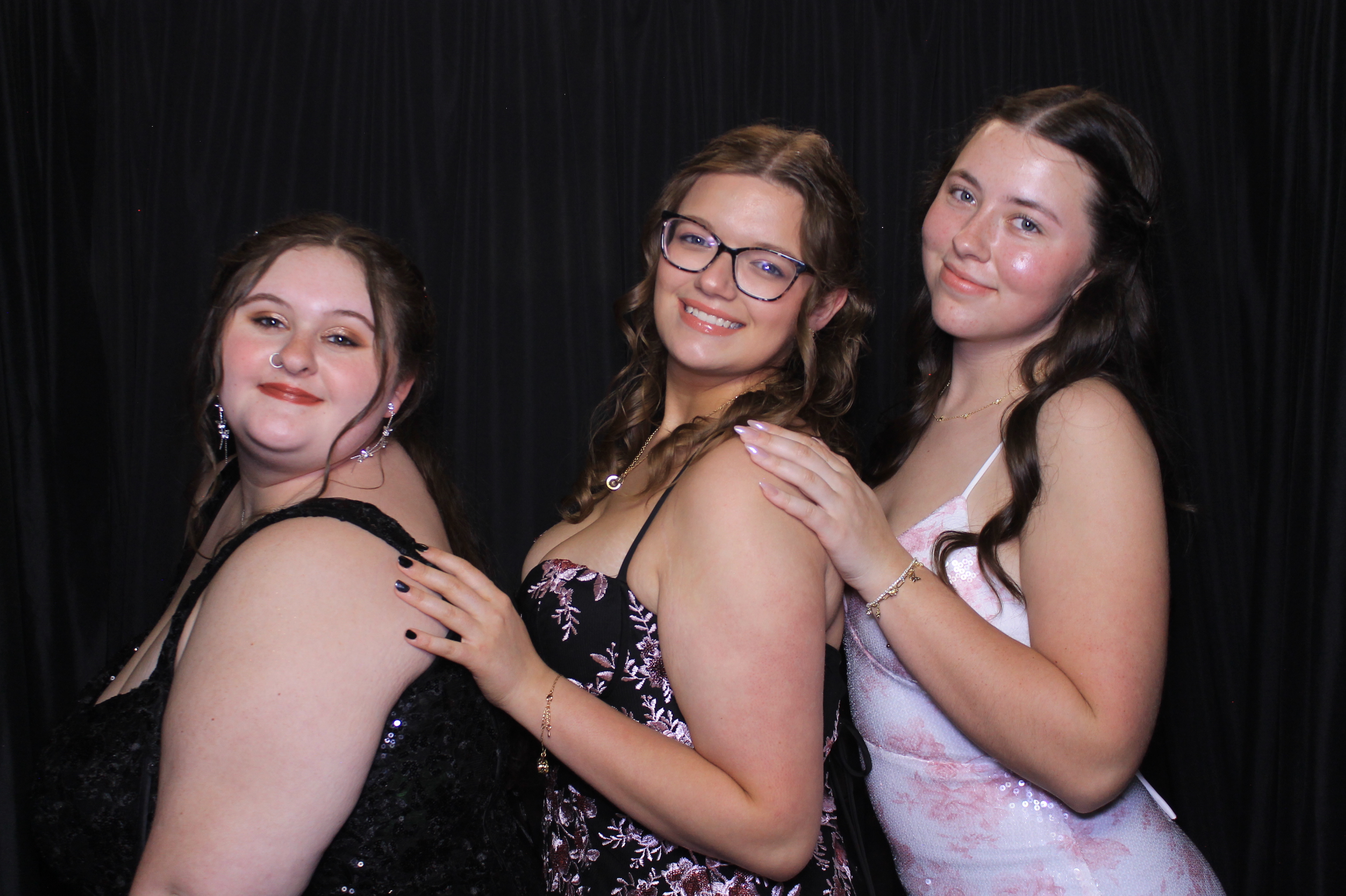 West Clermont 2025 Prom | View more photos from the event at gallery.photoboothcincy.com/u/PhotoBoothCincy/West-Clermont-2025-Prom