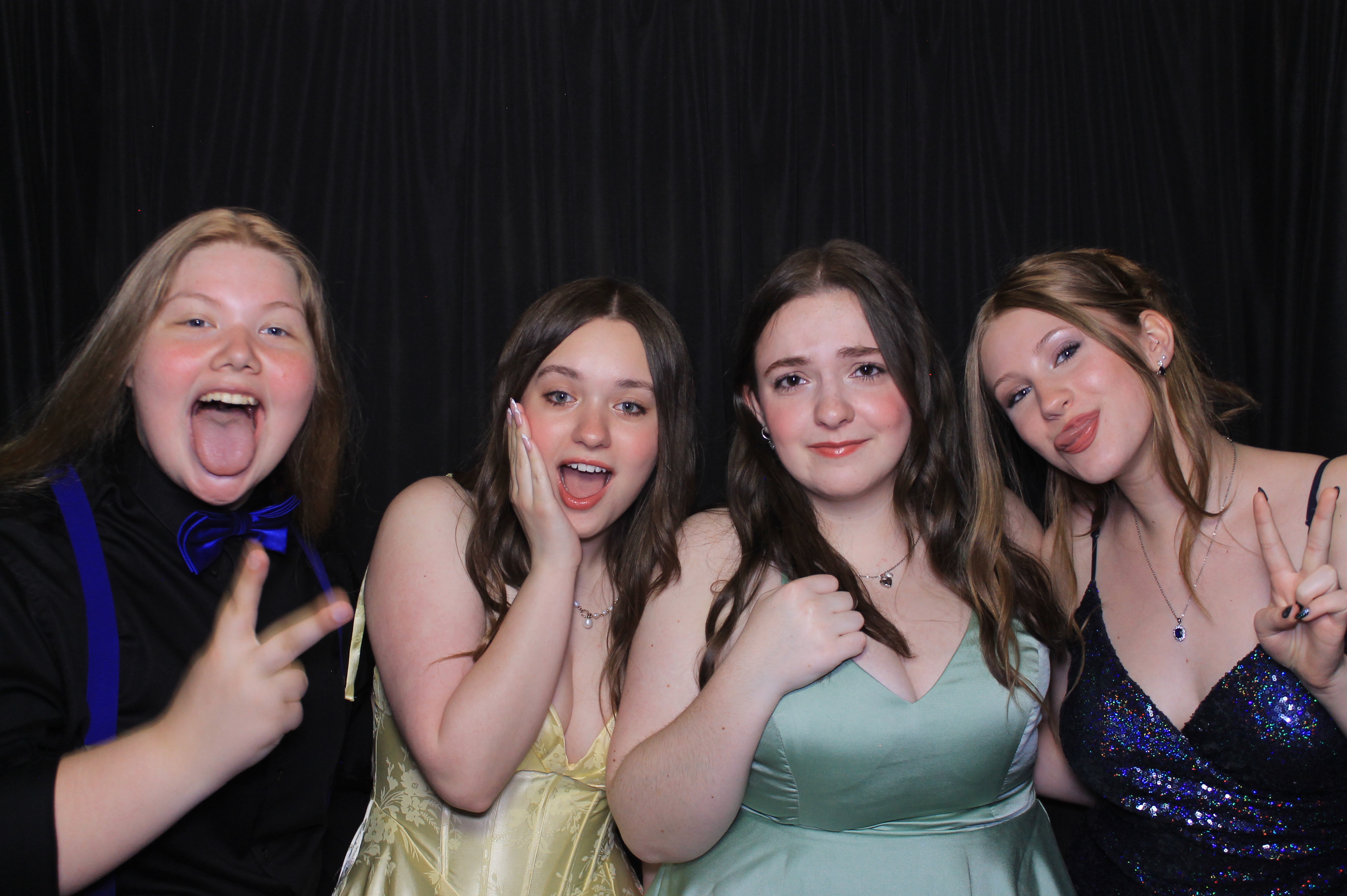 West Clermont 2025 Prom | View more photos from the event at gallery.photoboothcincy.com/u/PhotoBoothCincy/West-Clermont-2025-Prom