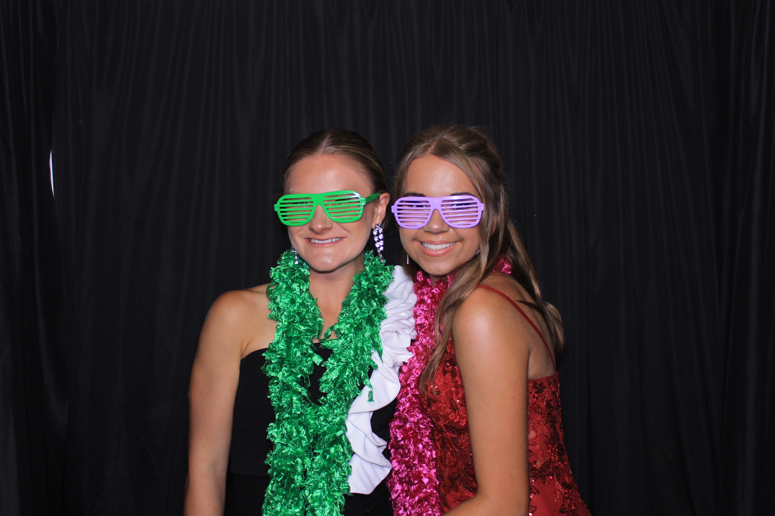 West Clermont 2025 Prom | View more photos from the event at gallery.photoboothcincy.com/u/PhotoBoothCincy/West-Clermont-2025-Prom