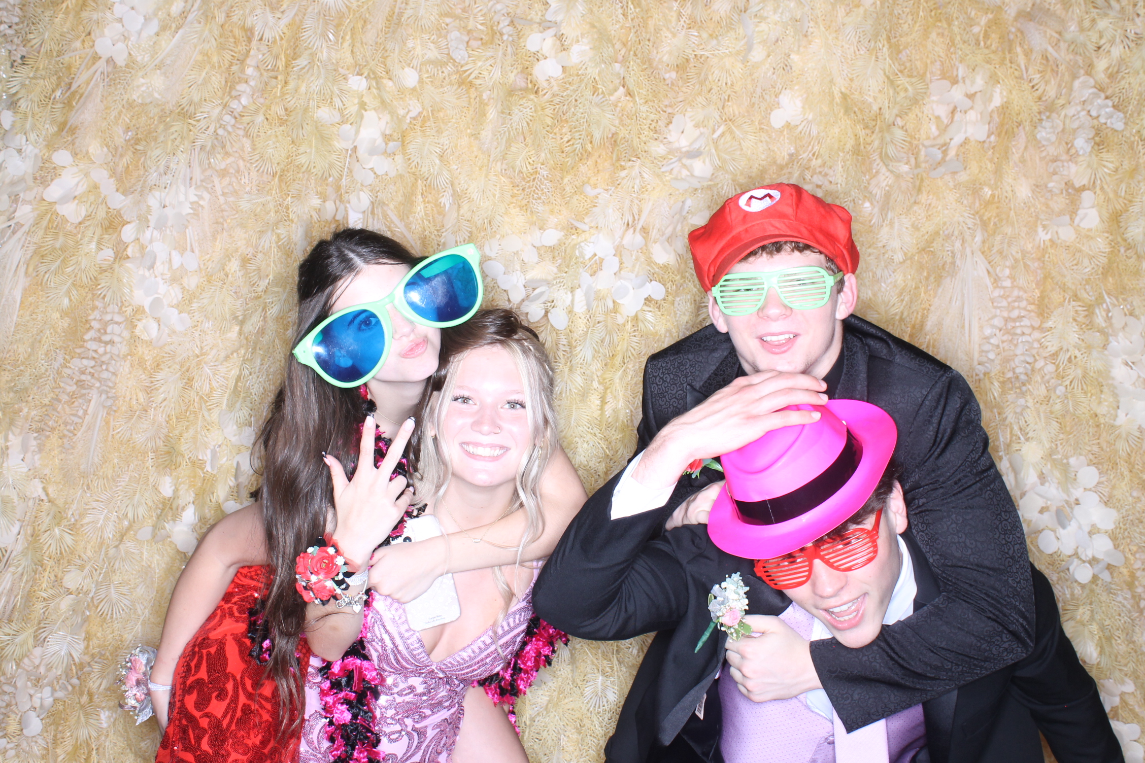 West Clermont 2025 Prom | View more photos from the event at gallery.photoboothcincy.com/u/PhotoBoothCincy/West-Clermont-2025-Prom