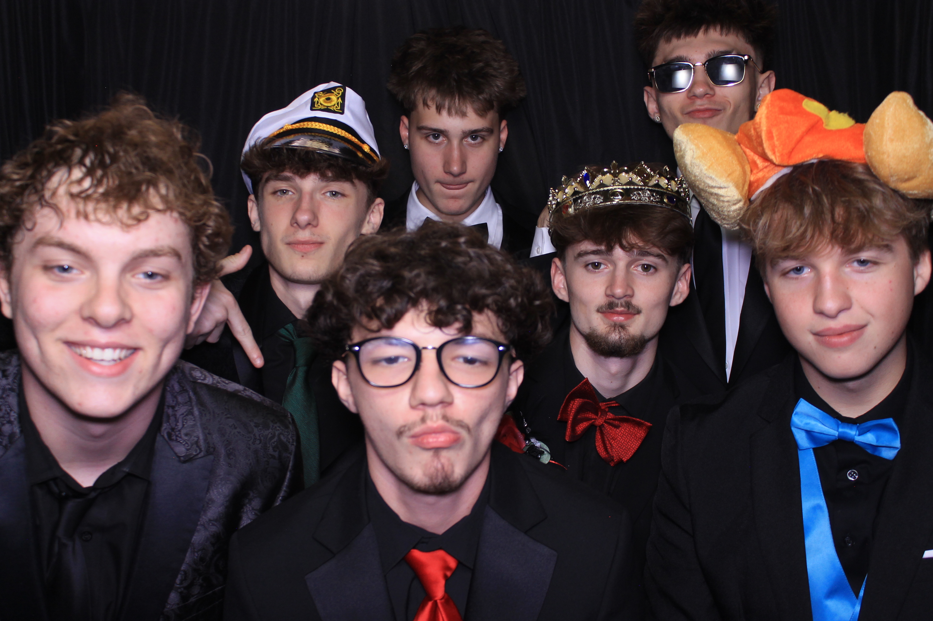 West Clermont 2025 Prom | View more photos from the event at gallery.photoboothcincy.com/u/PhotoBoothCincy/West-Clermont-2025-Prom