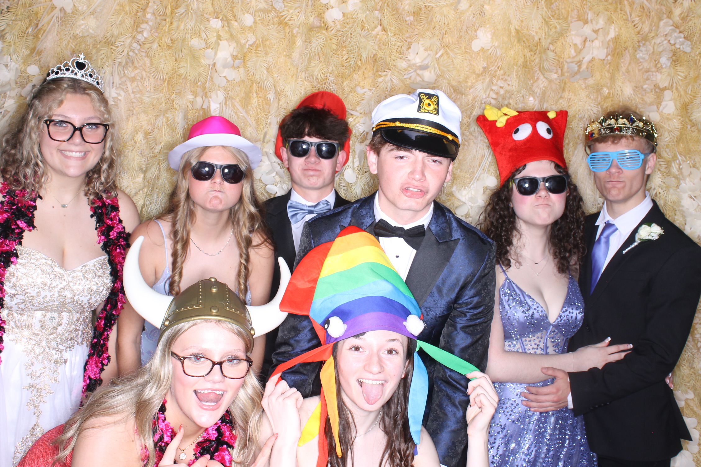 West Clermont 2025 Prom | View more photos from the event at gallery.photoboothcincy.com/u/PhotoBoothCincy/West-Clermont-2025-Prom