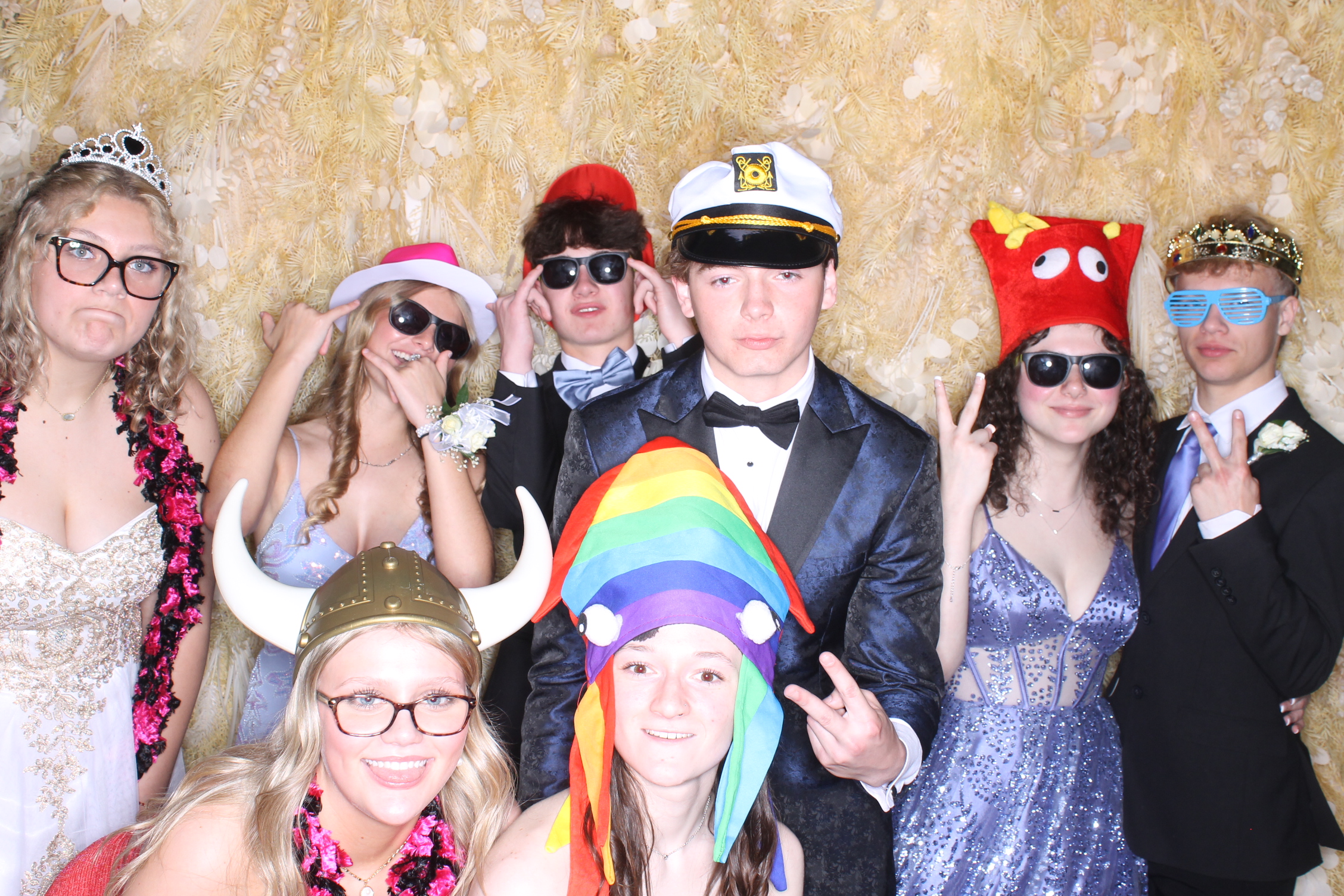 West Clermont 2025 Prom | View more photos from the event at gallery.photoboothcincy.com/u/PhotoBoothCincy/West-Clermont-2025-Prom