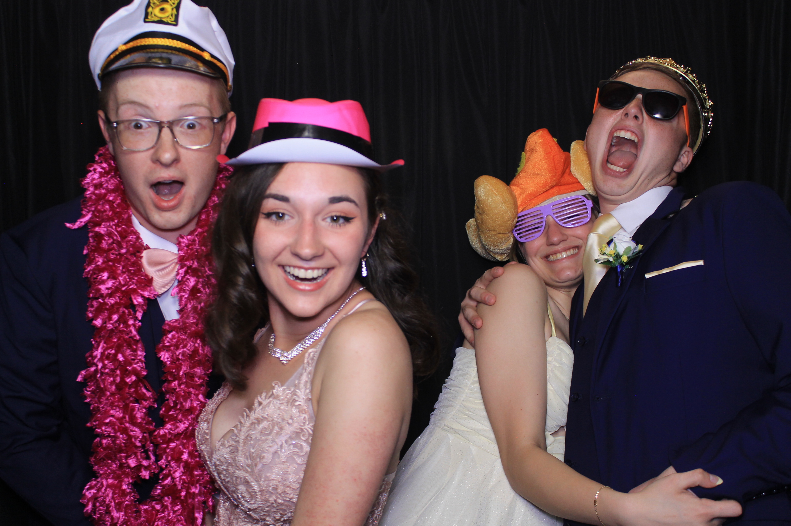 West Clermont 2025 Prom | View more photos from the event at gallery.photoboothcincy.com/u/PhotoBoothCincy/West-Clermont-2025-Prom