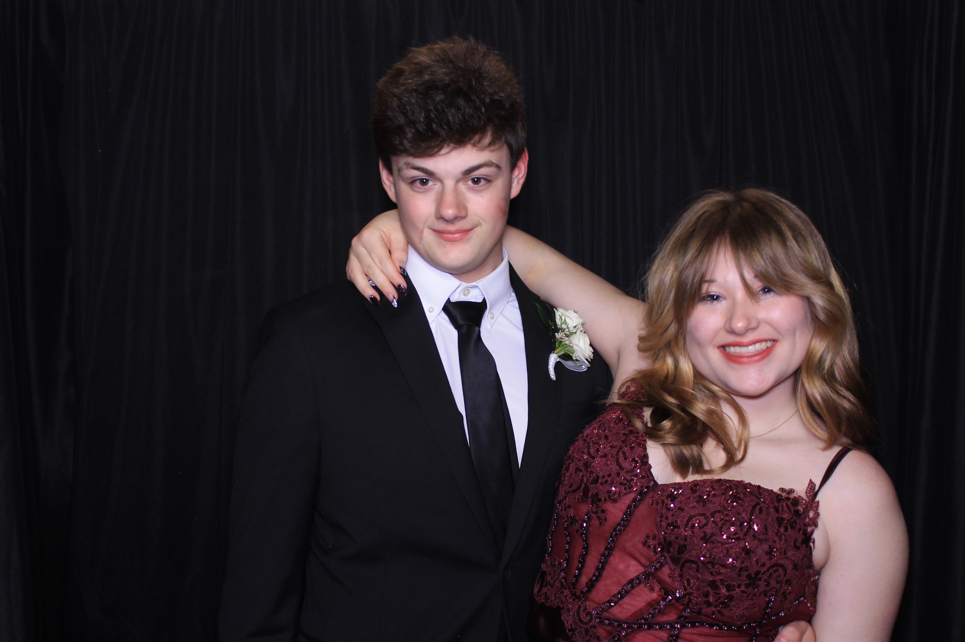 West Clermont 2025 Prom | View more photos from the event at gallery.photoboothcincy.com/u/PhotoBoothCincy/West-Clermont-2025-Prom