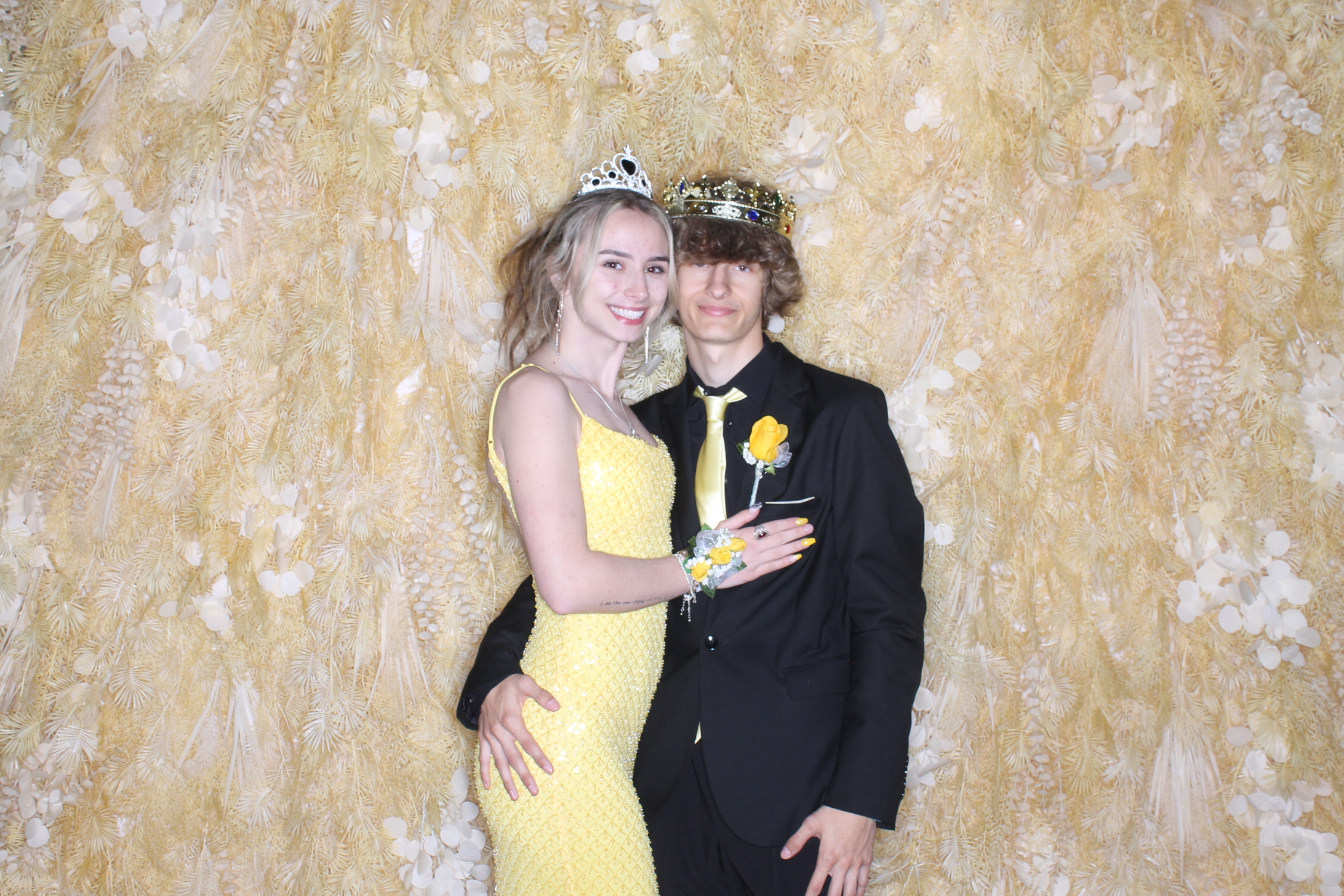 West Clermont 2025 Prom | View more photos from the event at gallery.photoboothcincy.com/u/PhotoBoothCincy/West-Clermont-2025-Prom