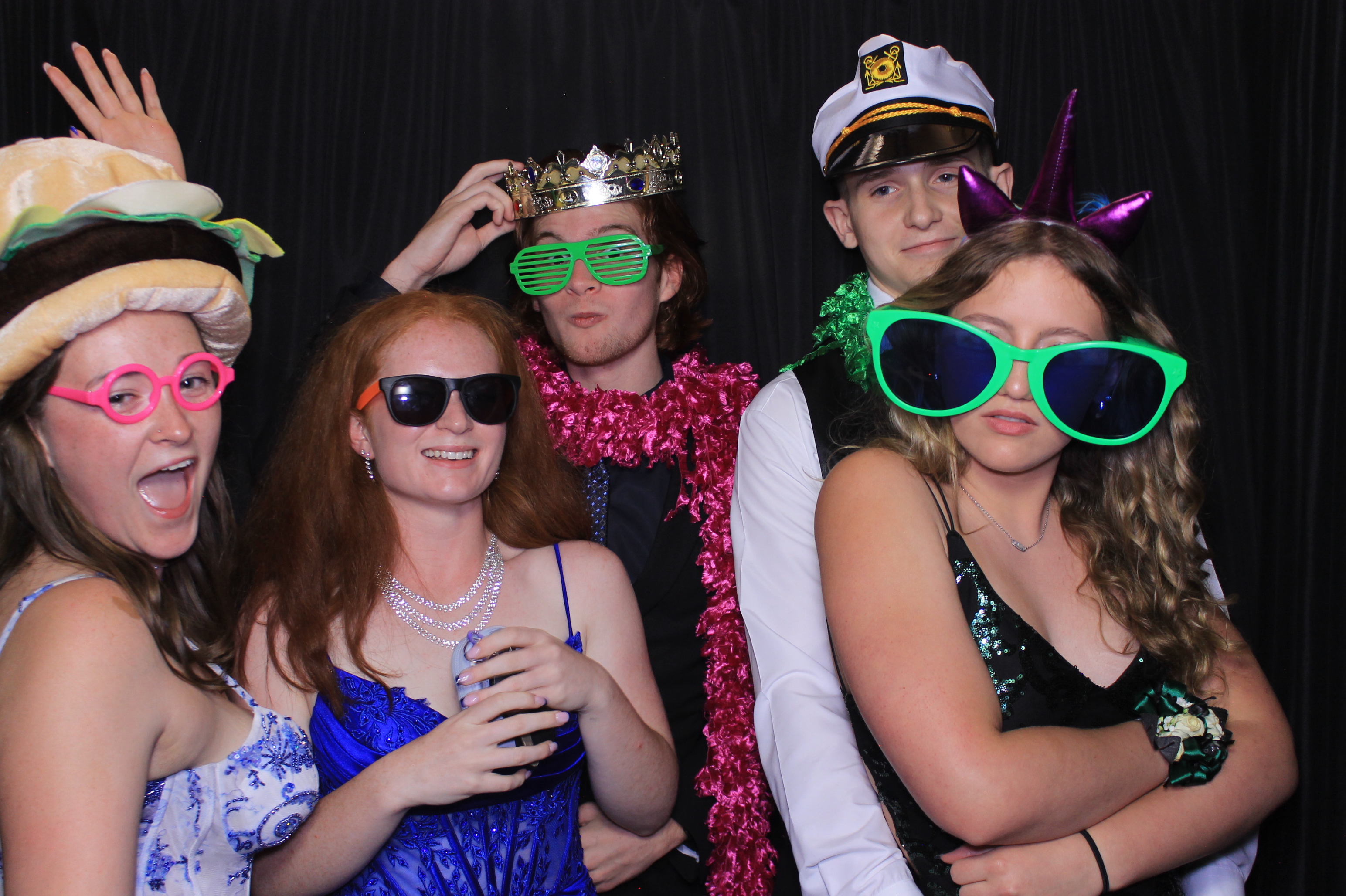 West Clermont 2025 Prom | View more photos from the event at gallery.photoboothcincy.com/u/PhotoBoothCincy/West-Clermont-2025-Prom