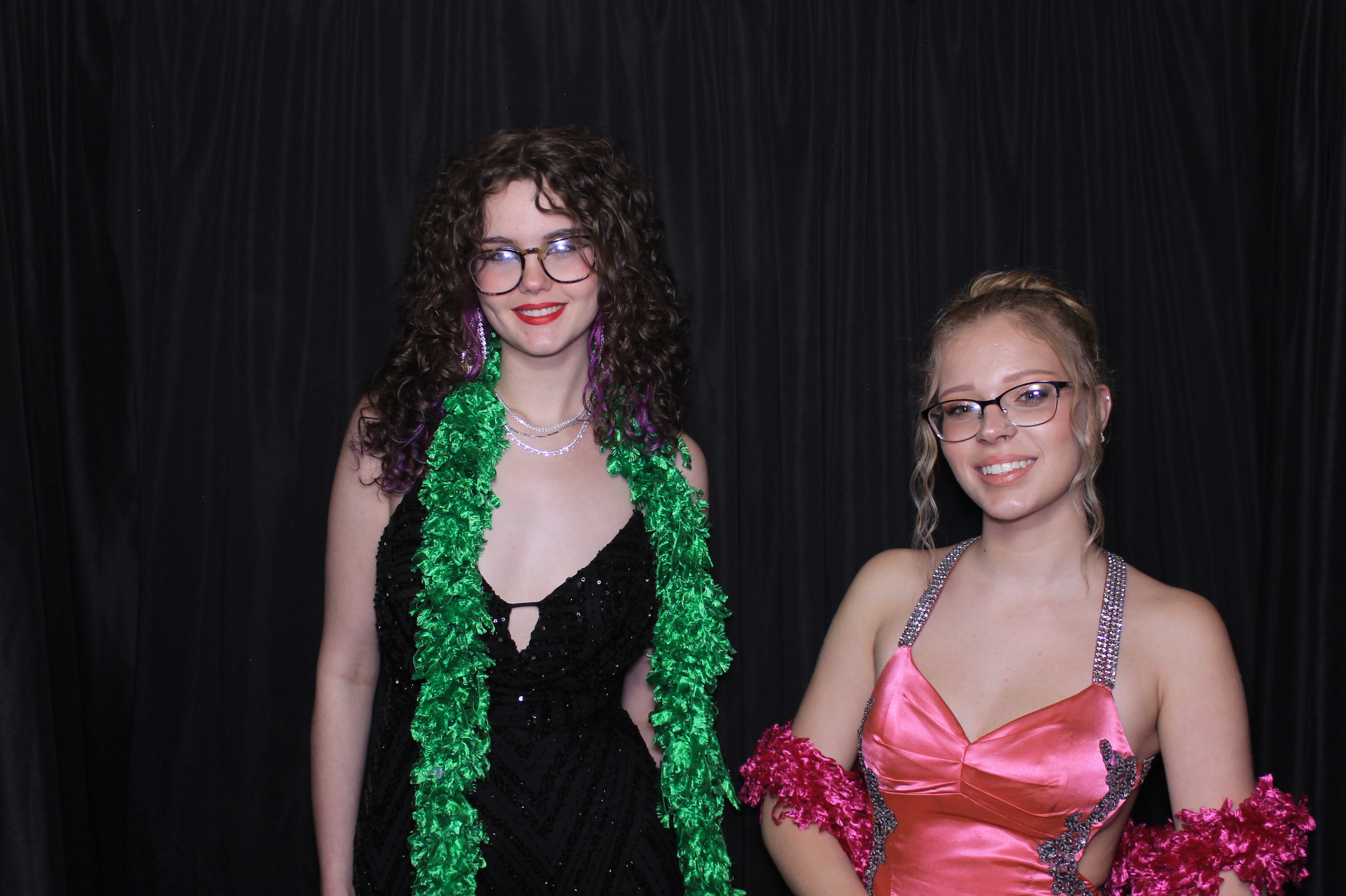 West Clermont 2025 Prom | View more photos from the event at gallery.photoboothcincy.com/u/PhotoBoothCincy/West-Clermont-2025-Prom