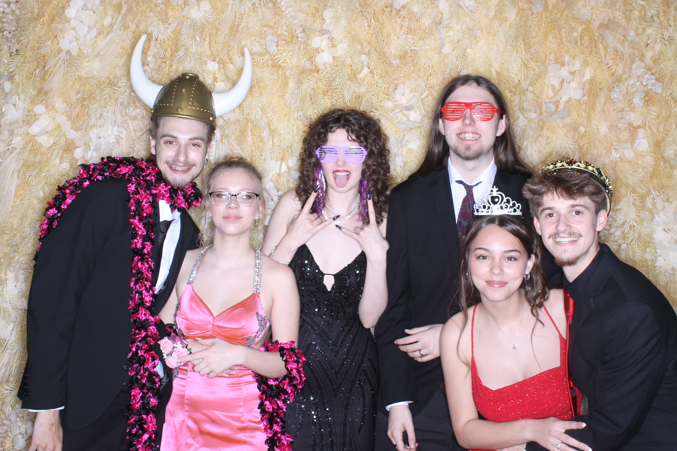 West Clermont 2025 Prom | View more photos from the event at gallery.photoboothcincy.com/u/PhotoBoothCincy/West-Clermont-2025-Prom