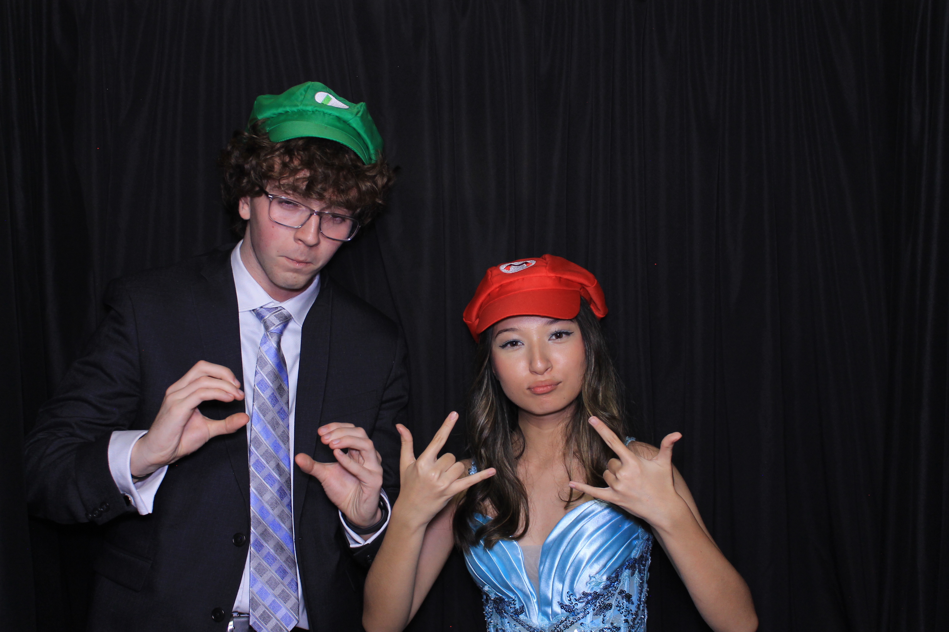 West Clermont 2025 Prom | View more photos from the event at gallery.photoboothcincy.com/u/PhotoBoothCincy/West-Clermont-2025-Prom
