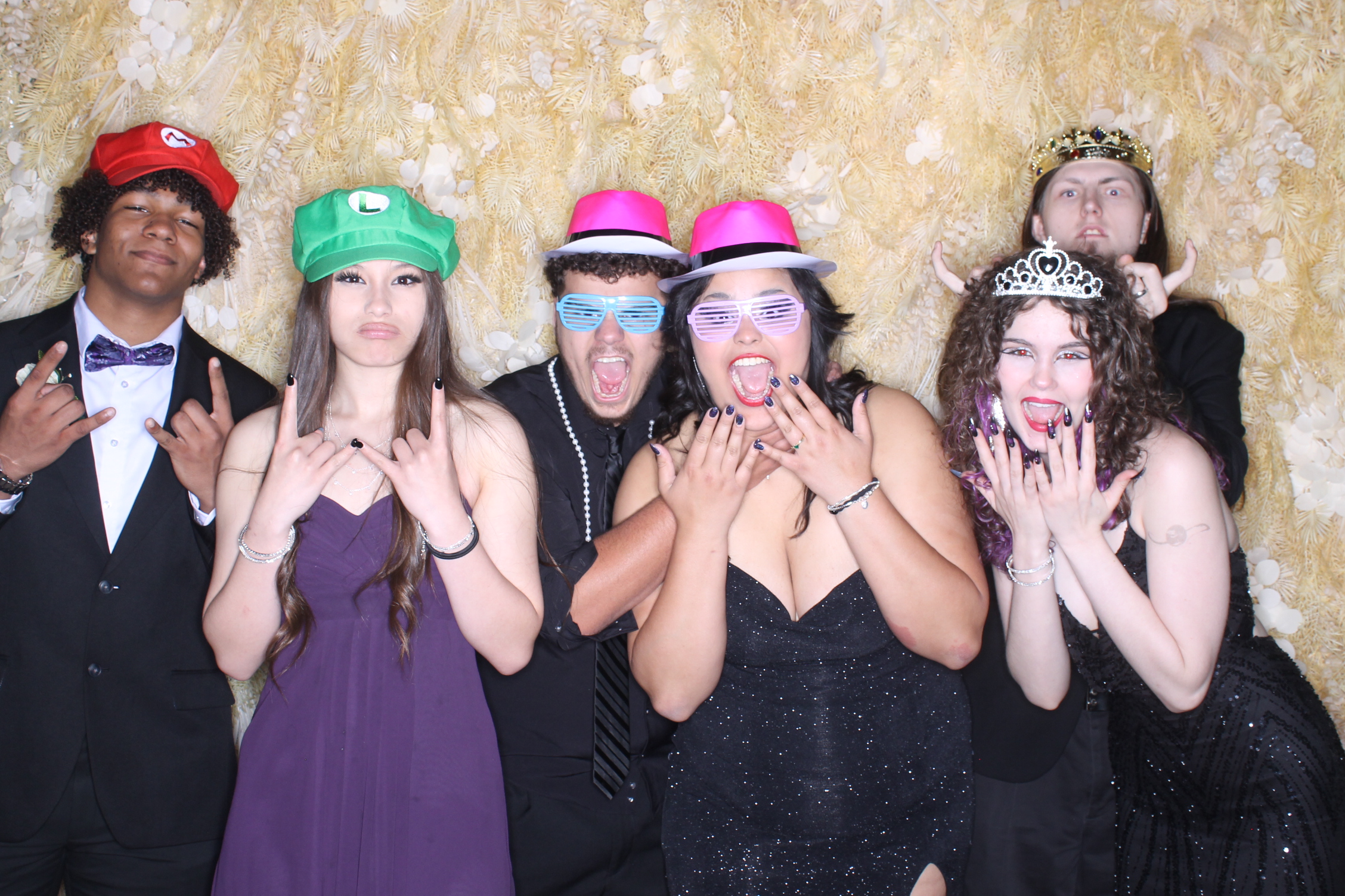 West Clermont 2025 Prom | View more photos from the event at gallery.photoboothcincy.com/u/PhotoBoothCincy/West-Clermont-2025-Prom