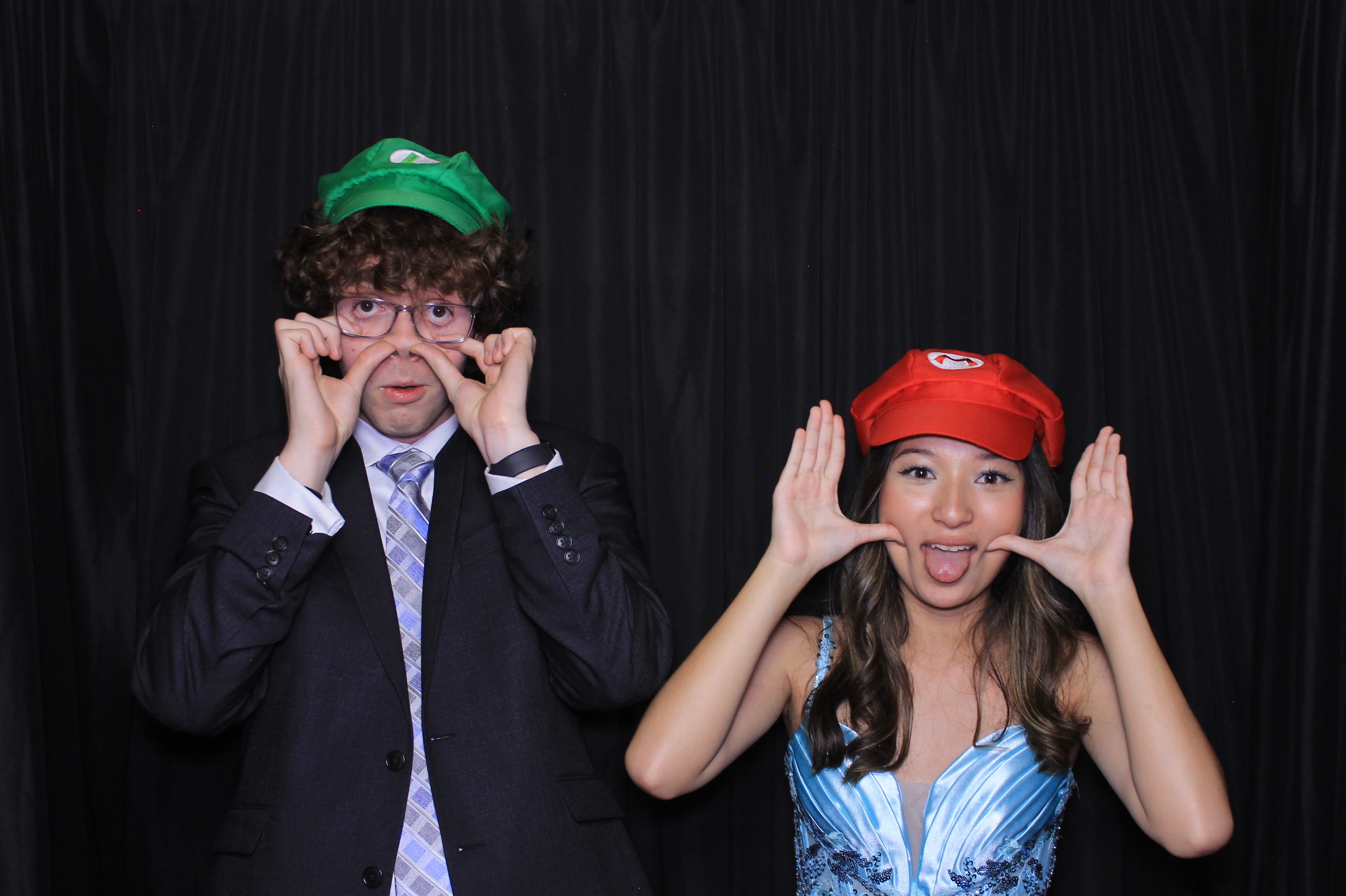 West Clermont 2025 Prom | View more photos from the event at gallery.photoboothcincy.com/u/PhotoBoothCincy/West-Clermont-2025-Prom