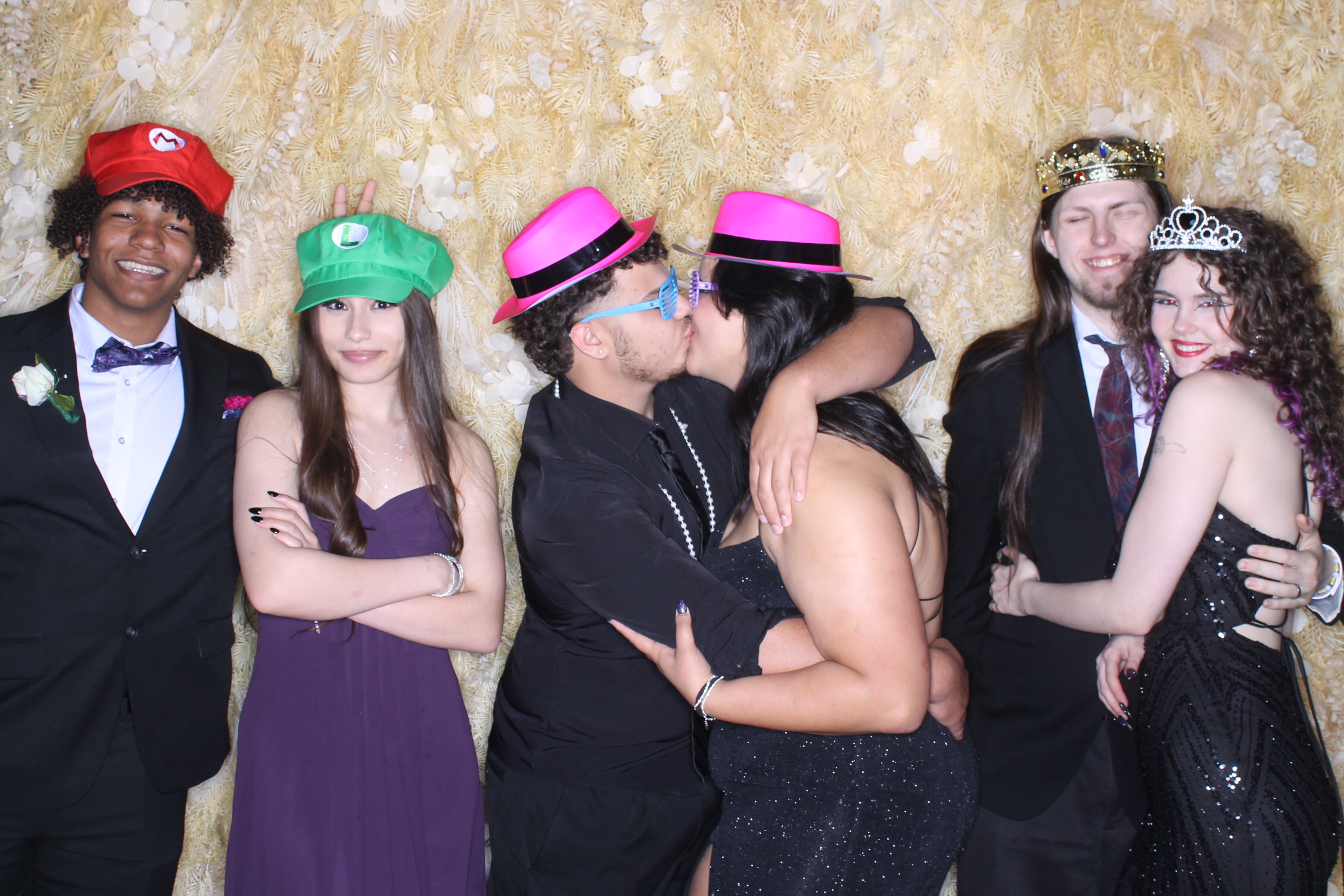 West Clermont 2025 Prom | View more photos from the event at gallery.photoboothcincy.com/u/PhotoBoothCincy/West-Clermont-2025-Prom