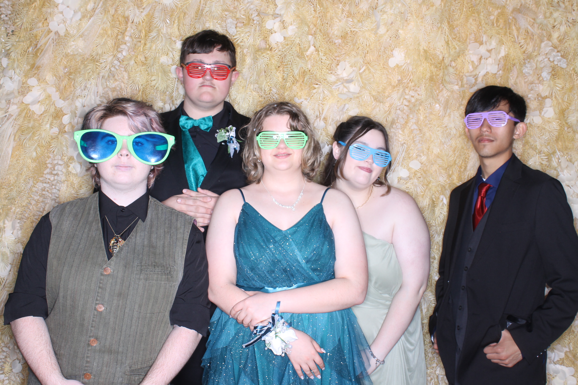 West Clermont 2025 Prom | View more photos from the event at gallery.photoboothcincy.com/u/PhotoBoothCincy/West-Clermont-2025-Prom