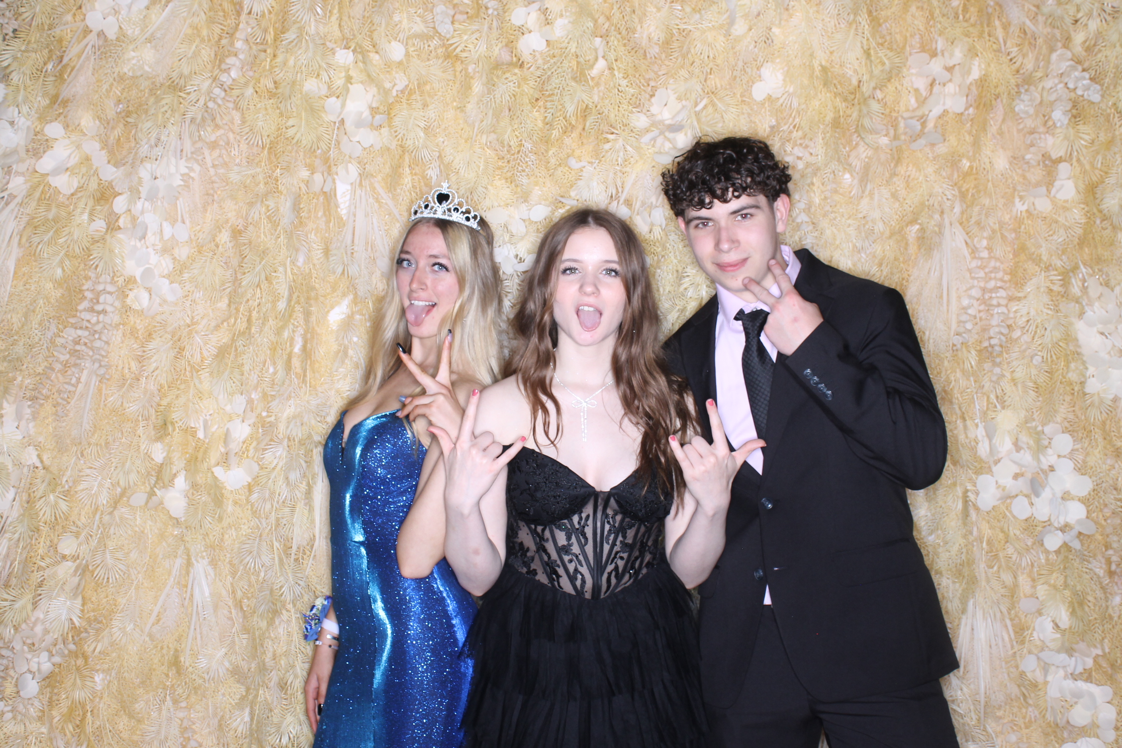 West Clermont 2025 Prom | View more photos from the event at gallery.photoboothcincy.com/u/PhotoBoothCincy/West-Clermont-2025-Prom