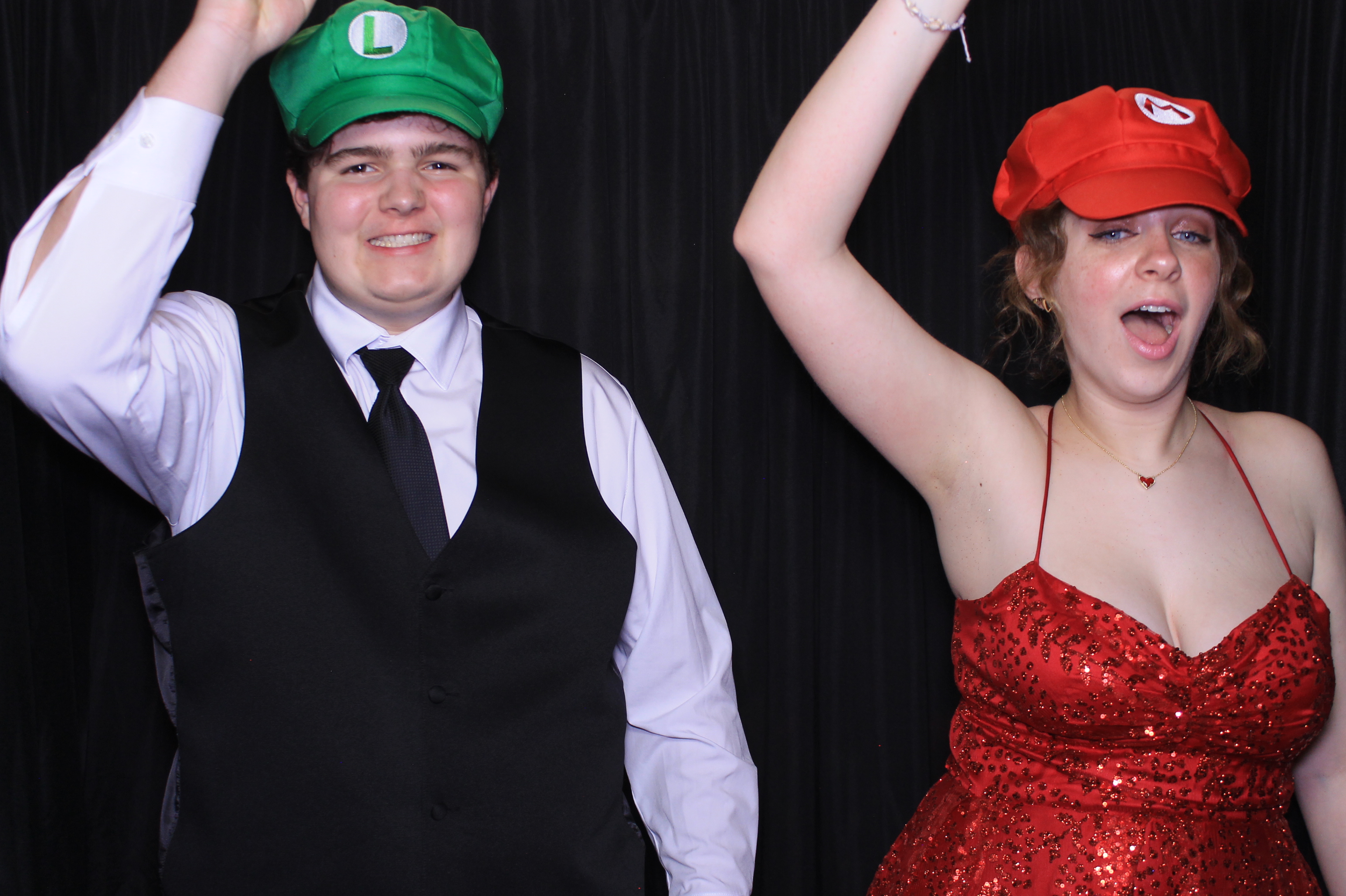 West Clermont 2025 Prom | View more photos from the event at gallery.photoboothcincy.com/u/PhotoBoothCincy/West-Clermont-2025-Prom