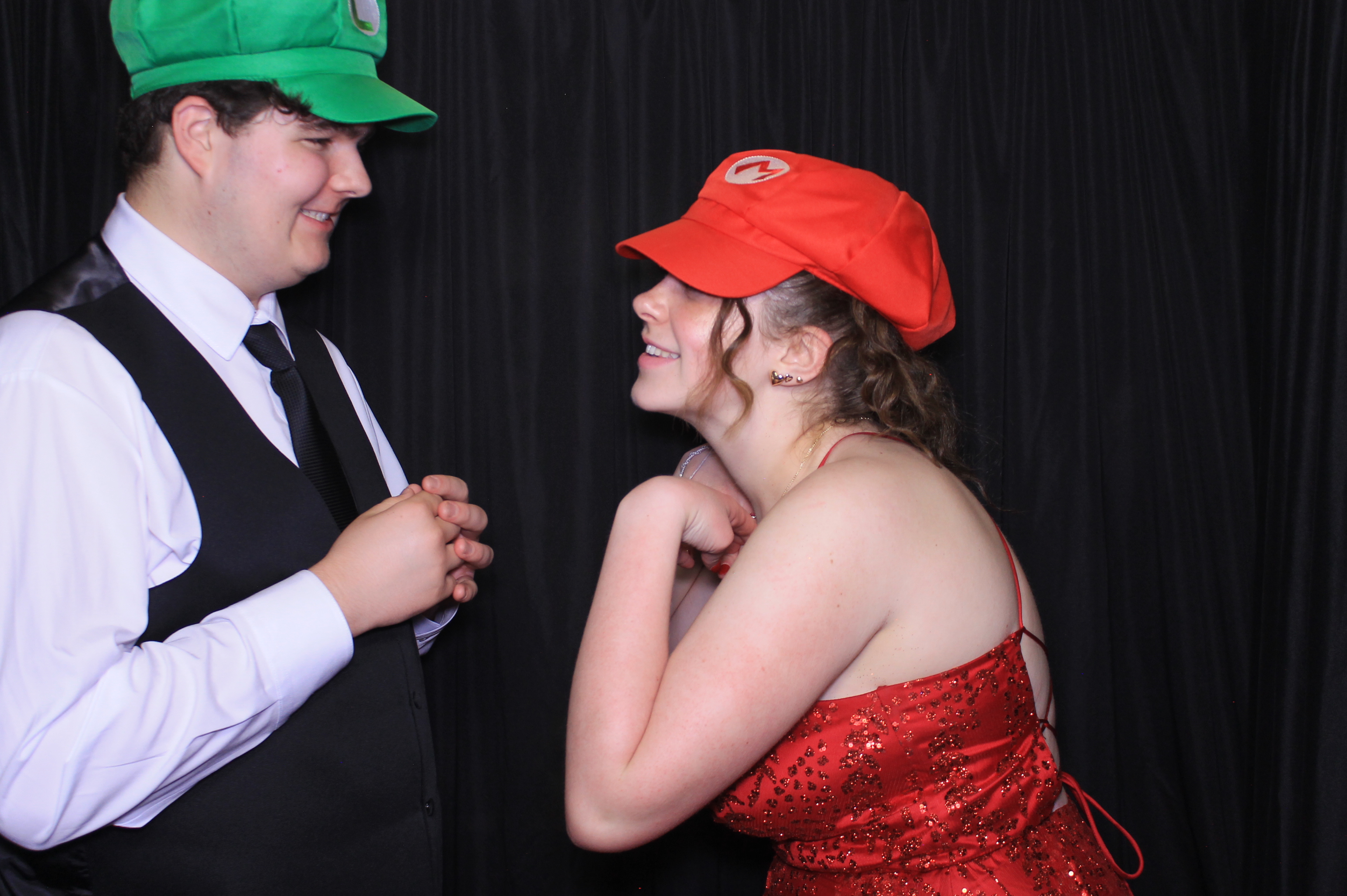 West Clermont 2025 Prom | View more photos from the event at gallery.photoboothcincy.com/u/PhotoBoothCincy/West-Clermont-2025-Prom