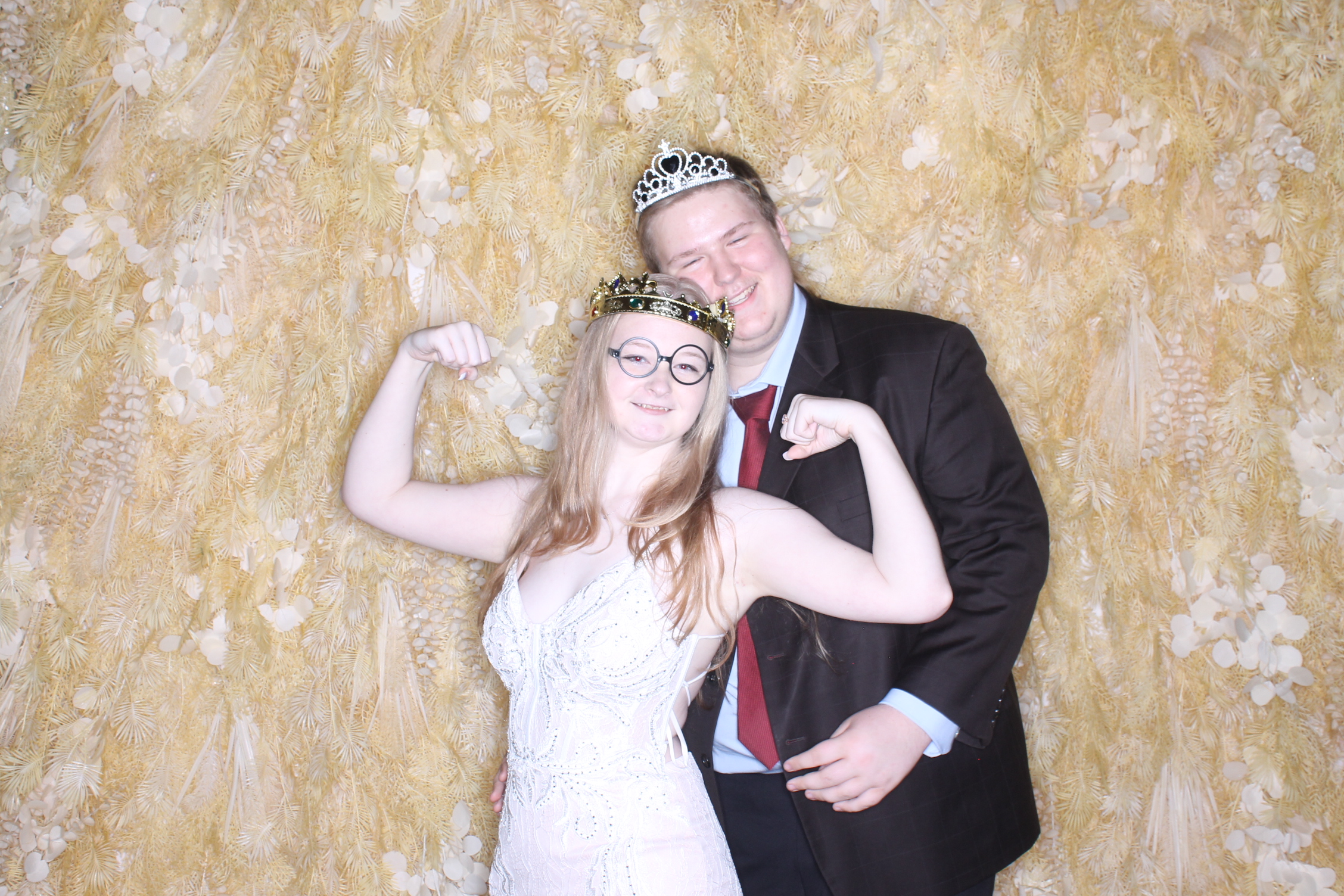 West Clermont 2025 Prom | View more photos from the event at gallery.photoboothcincy.com/u/PhotoBoothCincy/West-Clermont-2025-Prom