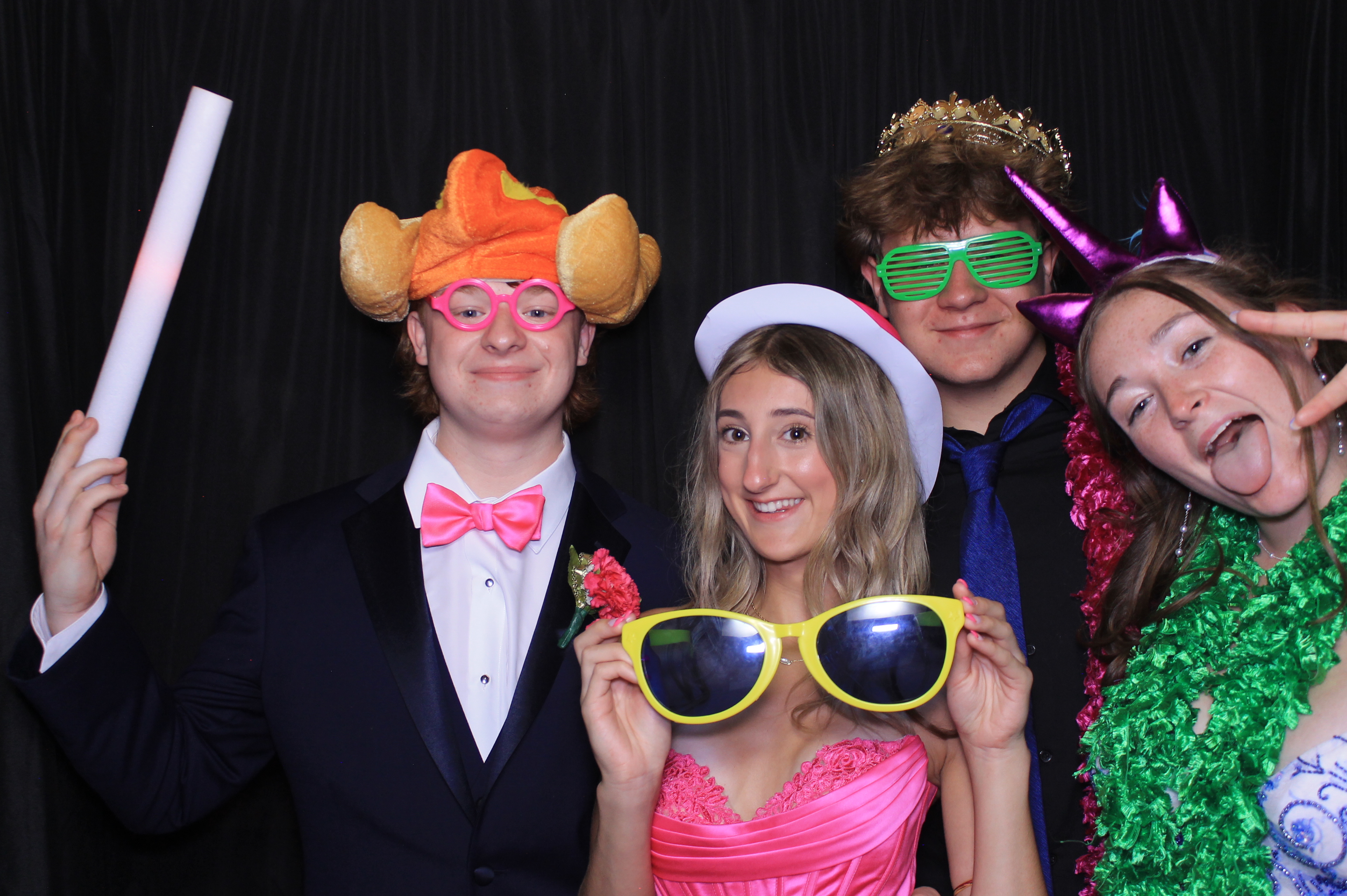 West Clermont 2025 Prom | View more photos from the event at gallery.photoboothcincy.com/u/PhotoBoothCincy/West-Clermont-2025-Prom