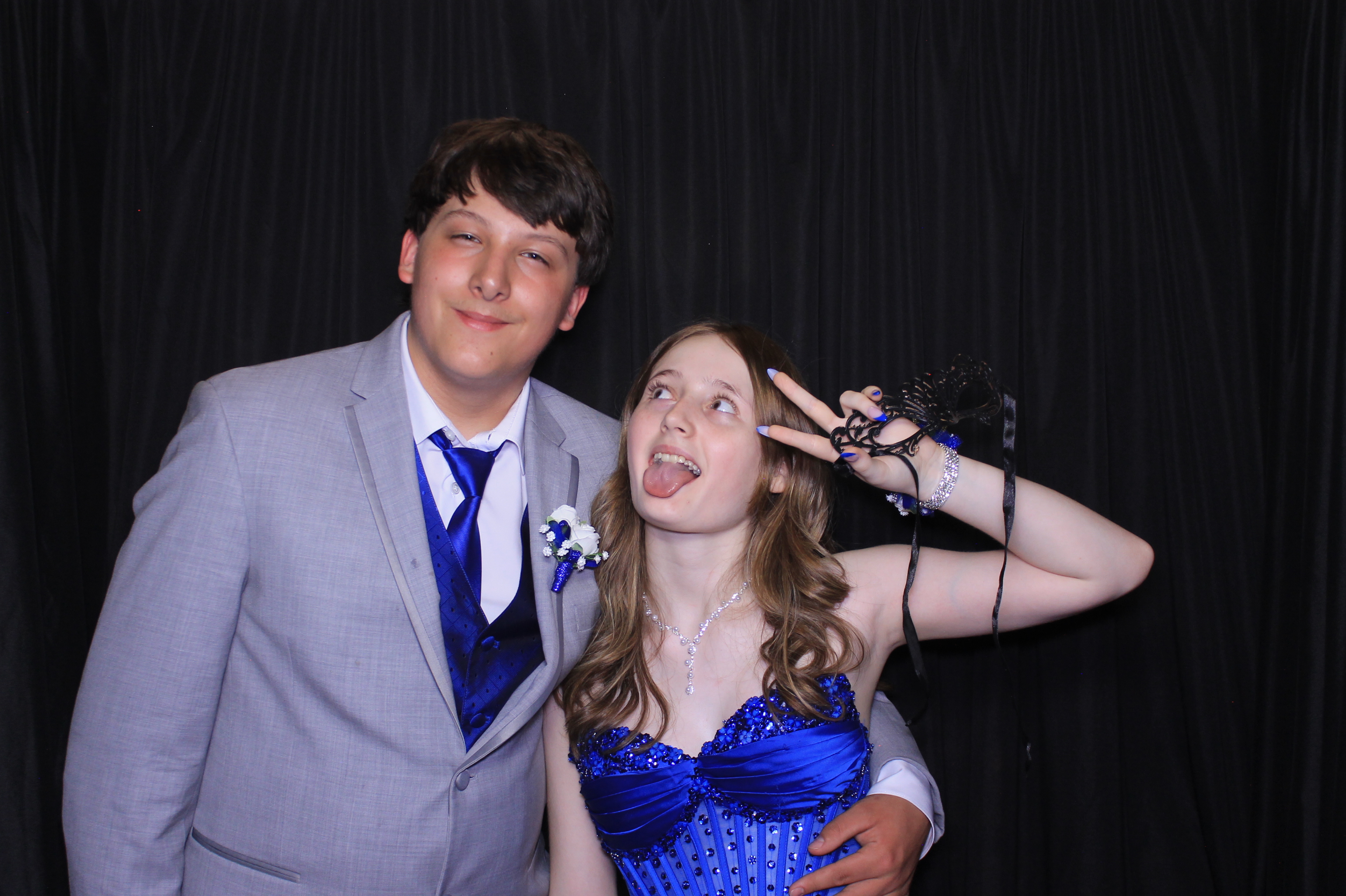 West Clermont 2025 Prom | View more photos from the event at gallery.photoboothcincy.com/u/PhotoBoothCincy/West-Clermont-2025-Prom