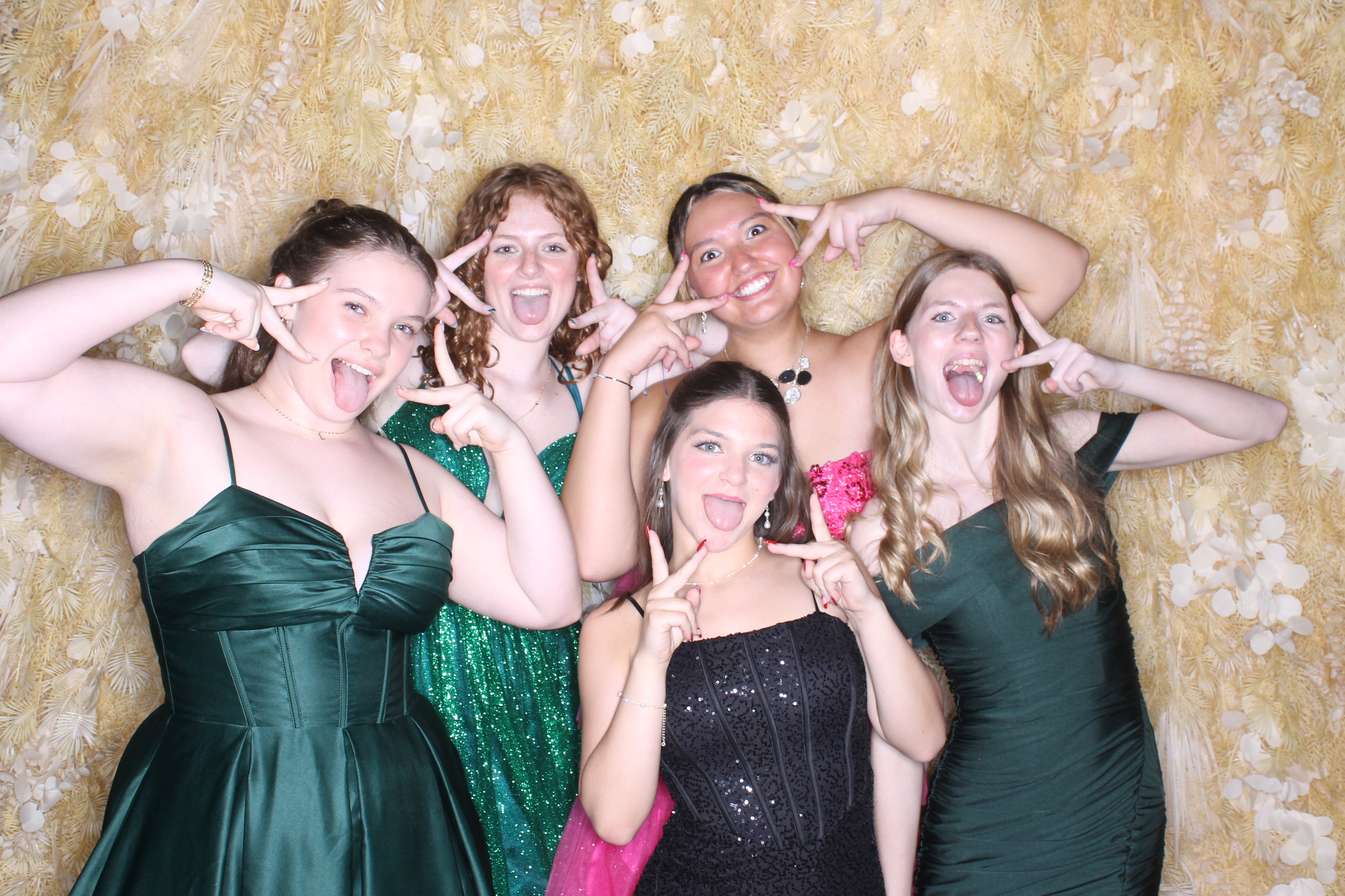 West Clermont 2025 Prom | View more photos from the event at gallery.photoboothcincy.com/u/PhotoBoothCincy/West-Clermont-2025-Prom