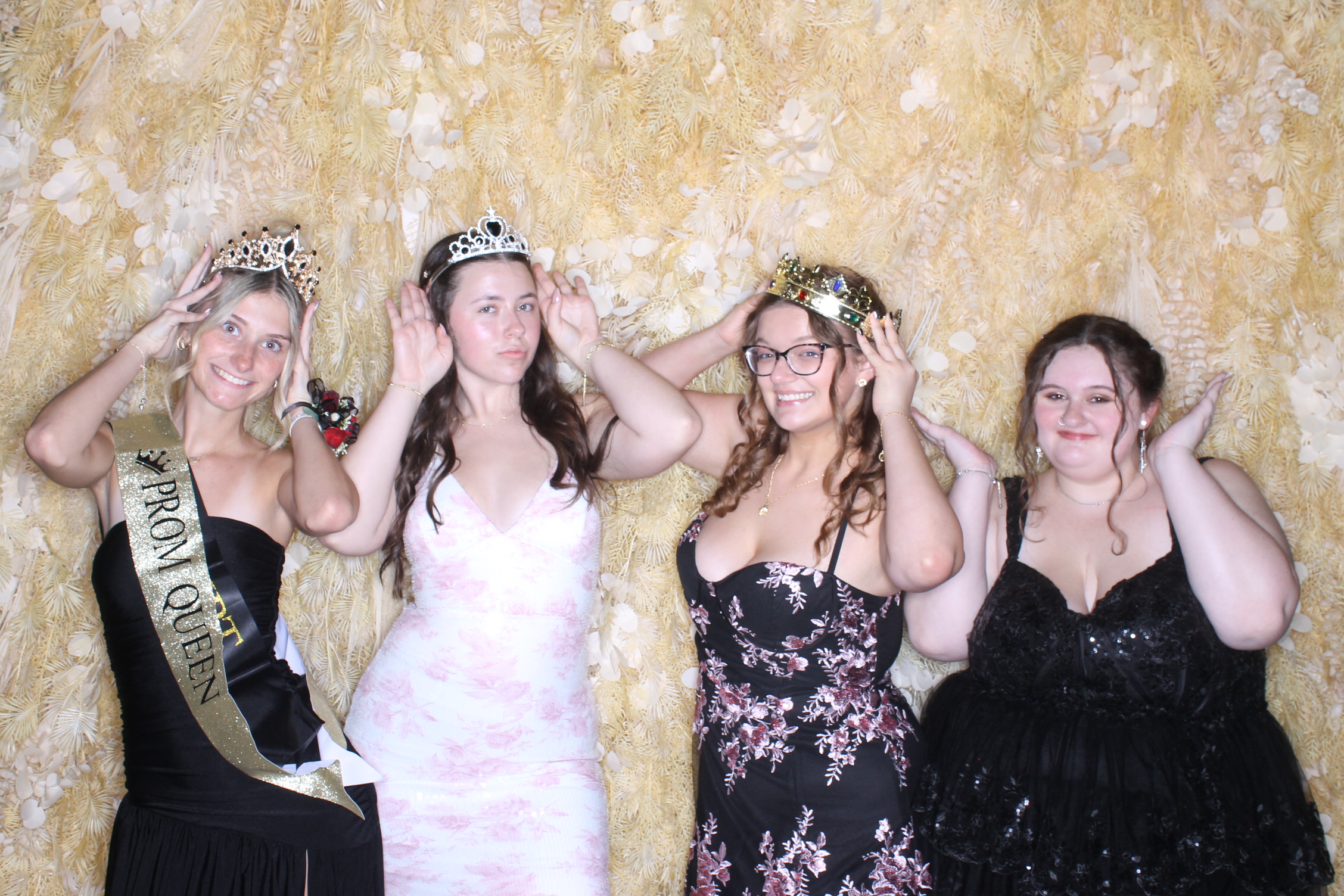 West Clermont 2025 Prom | View more photos from the event at gallery.photoboothcincy.com/u/PhotoBoothCincy/West-Clermont-2025-Prom