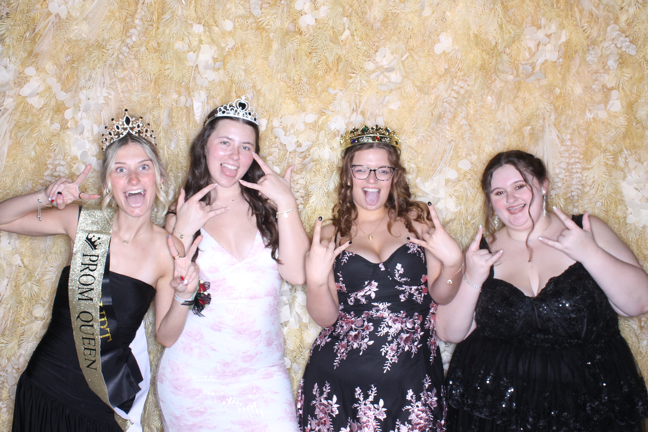 West Clermont 2025 Prom | View more photos from the event at gallery.photoboothcincy.com/u/PhotoBoothCincy/West-Clermont-2025-Prom